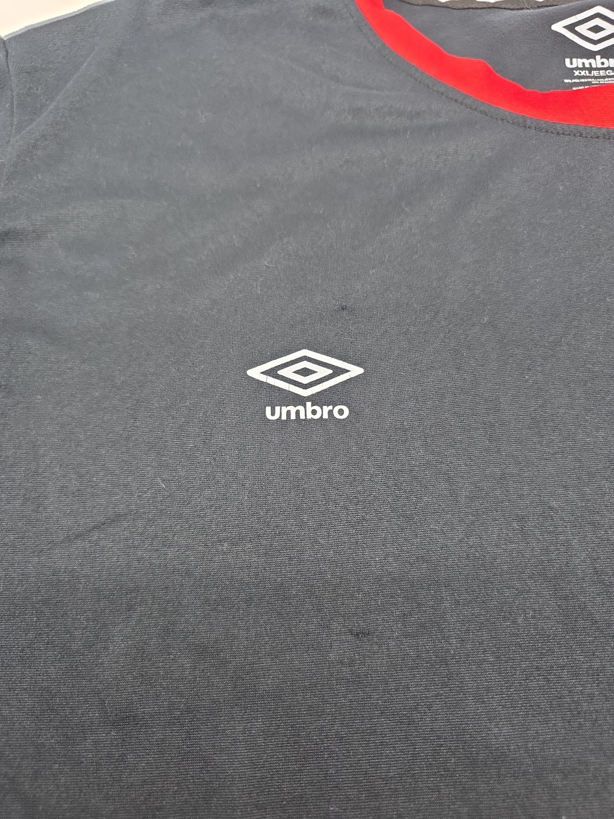 Umbro T-Shirt Men 2XL Black Solid Polyester Spandex Blend.#46877 gallery
