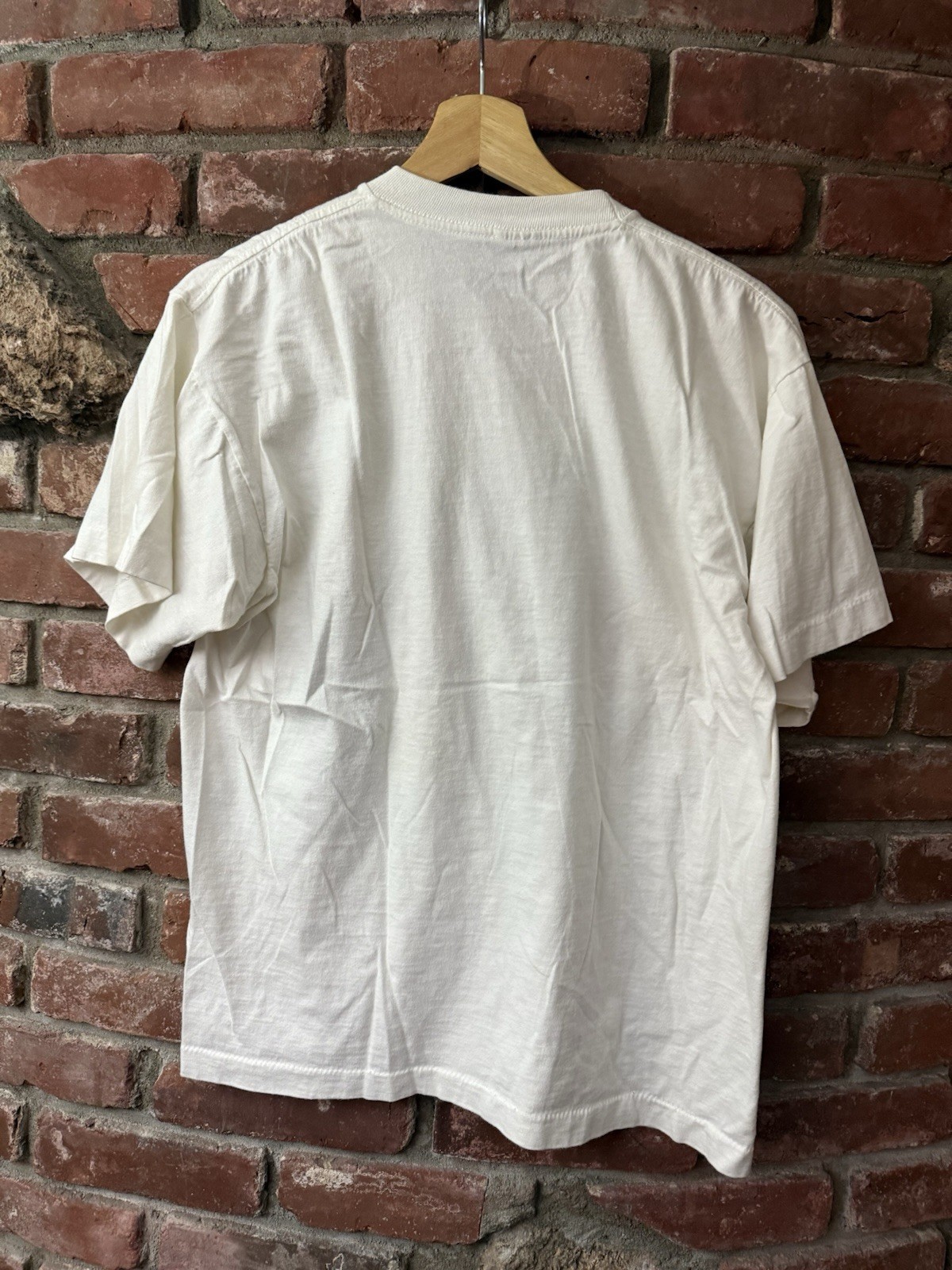 Vintage 80s 90s El Salvador Tourist Tee Shirt M Sail Boat Bird Landscape gallery