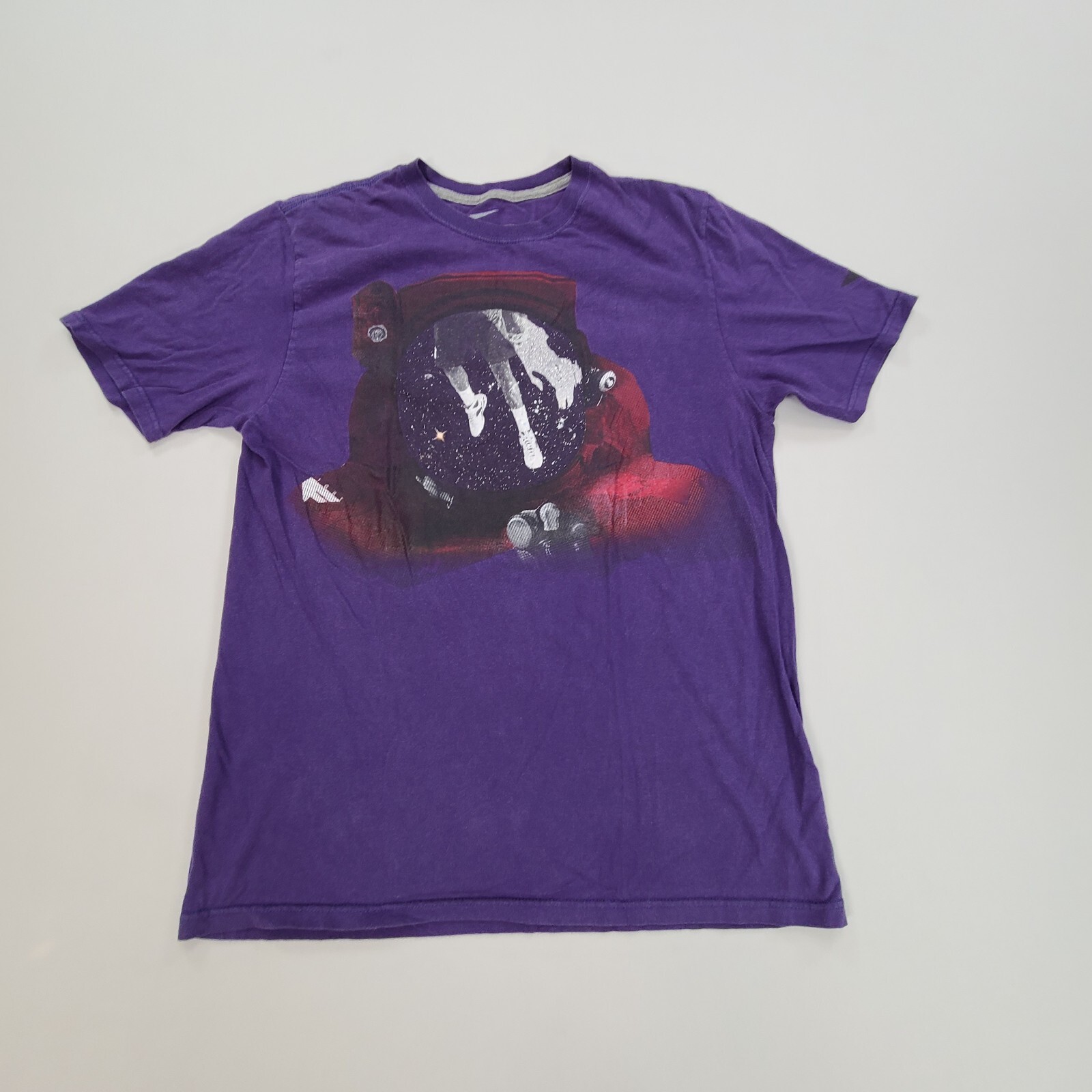 Nike Shirt Mens Large Purple Logo Casual Outdoors Comfort Athletic