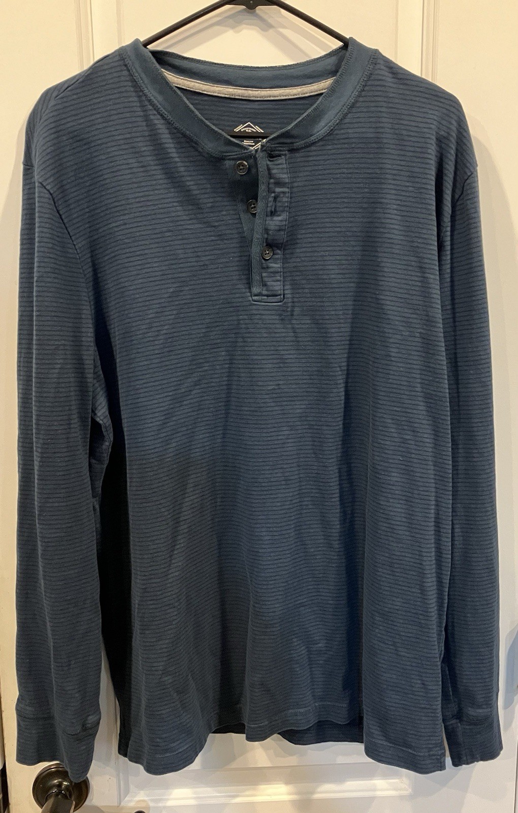 Men’s St Johns Bay Legacy Henley Striped Navy Long Sleeve L gallery
