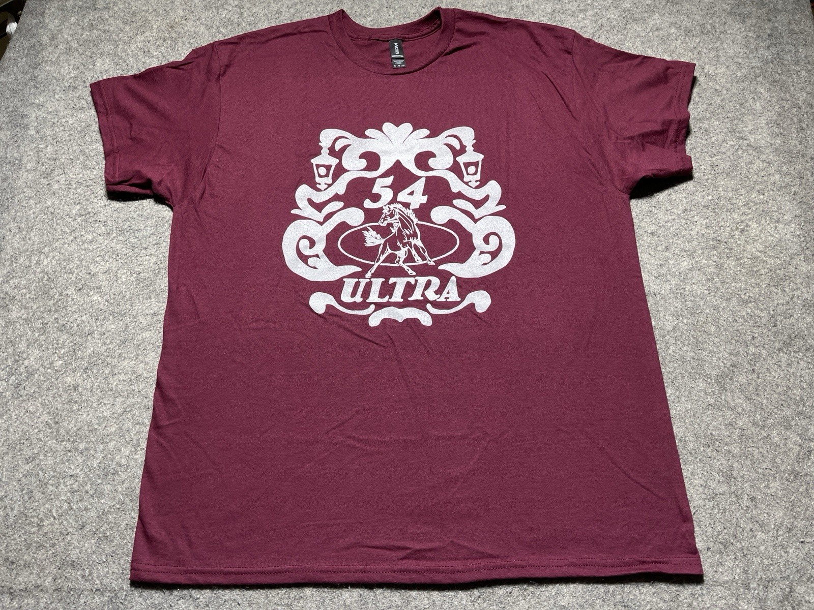 NEW 54 Ultra Live in Concert Early 2026 Maroon Music for Lovers Tour Shirt XL gallery
