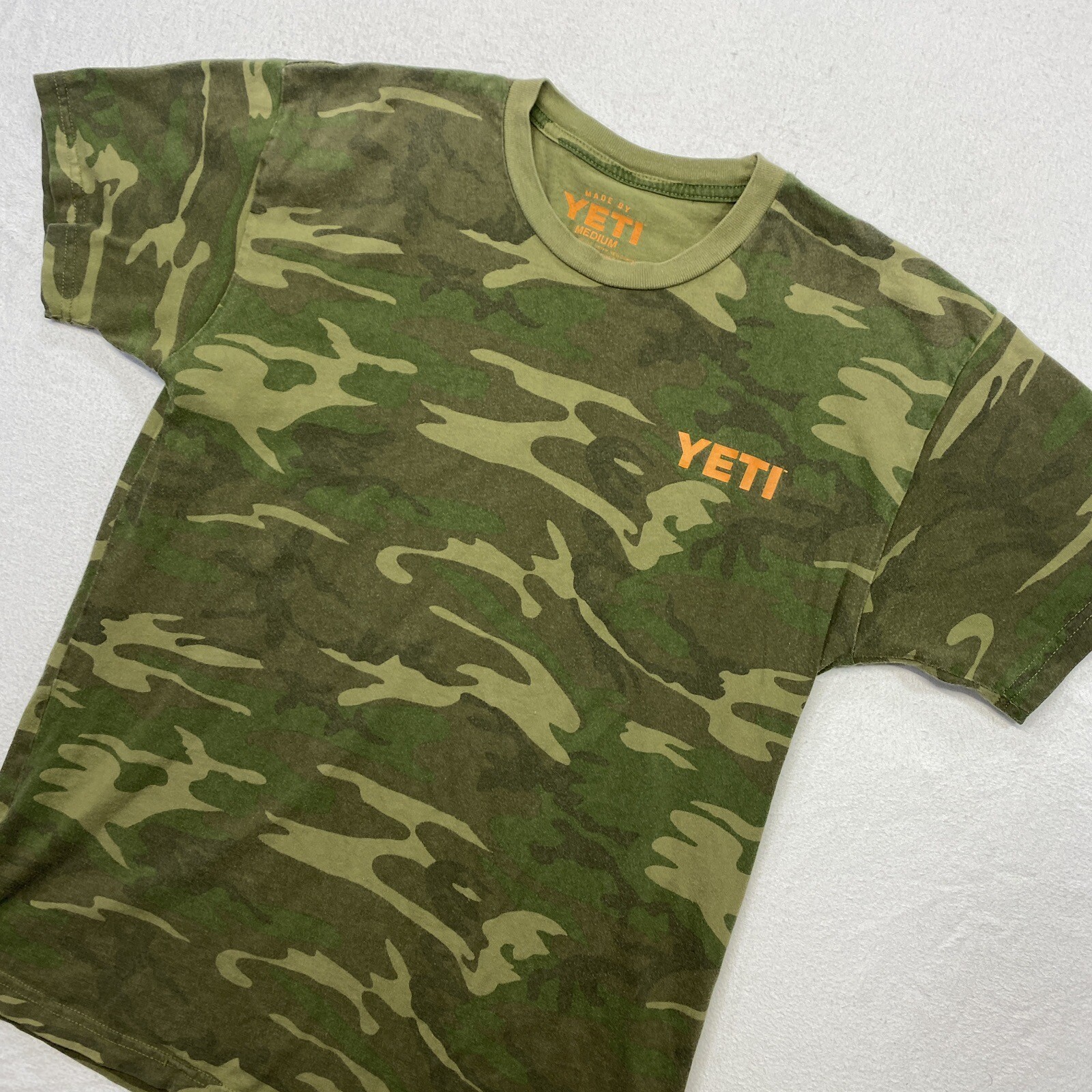 YETI Camo T Shirt Medium Green Orange Short Sleeve gallery