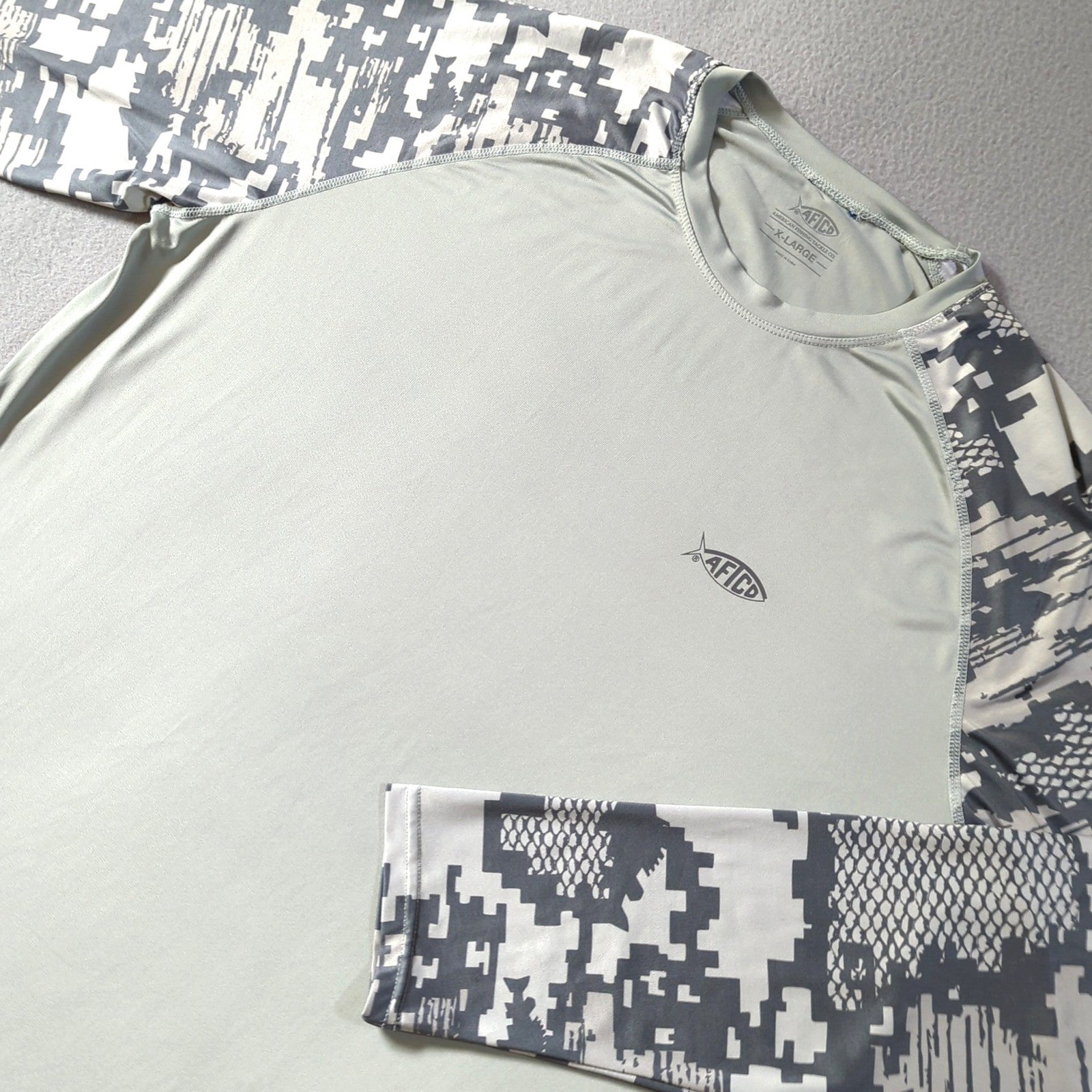 AFTCO Tactical Performance Shirt Mens XL Gray Digital Camo AFTECH Fishing Wear