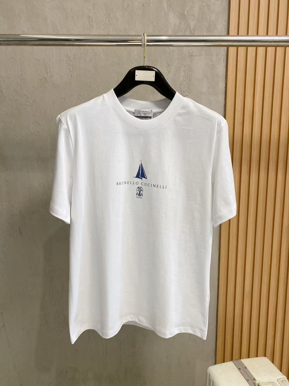 Brunello Cucinelli Men’s White Cotton Crewneck T-Shirt Casual Luxury SIZE S-2XL gallery