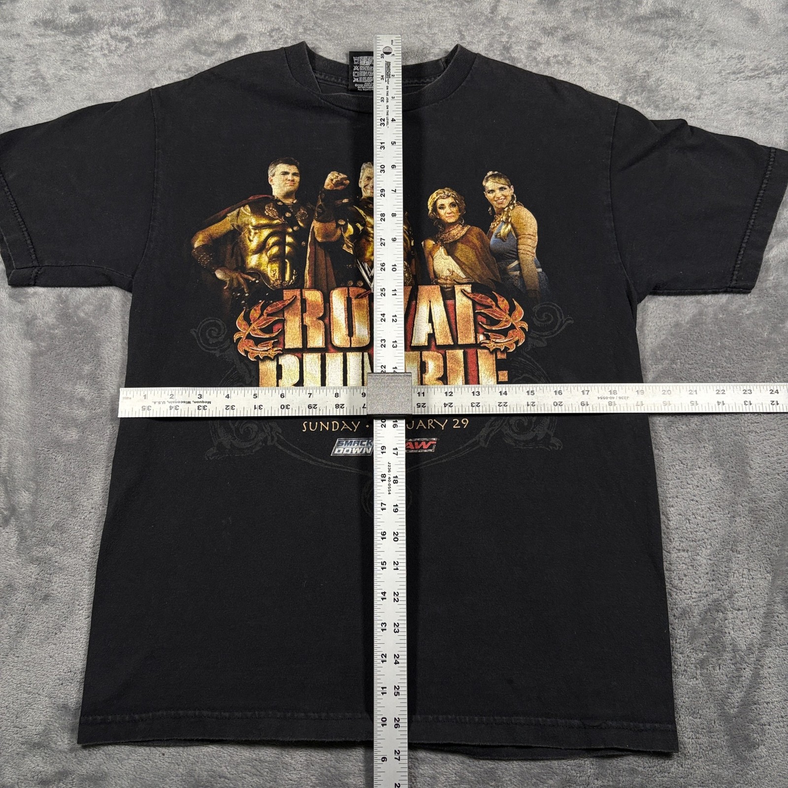 Vintage 2006 WWE T-Shirt Mens Medium Black Royal Rumble Wrestling Casual Summer gallery