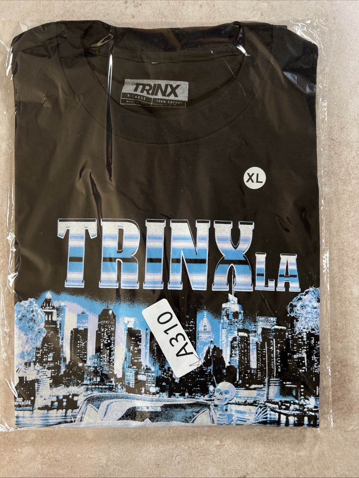 Trinx LA Ontario The City Burns Bright Men’s XL T Shirt Designer
