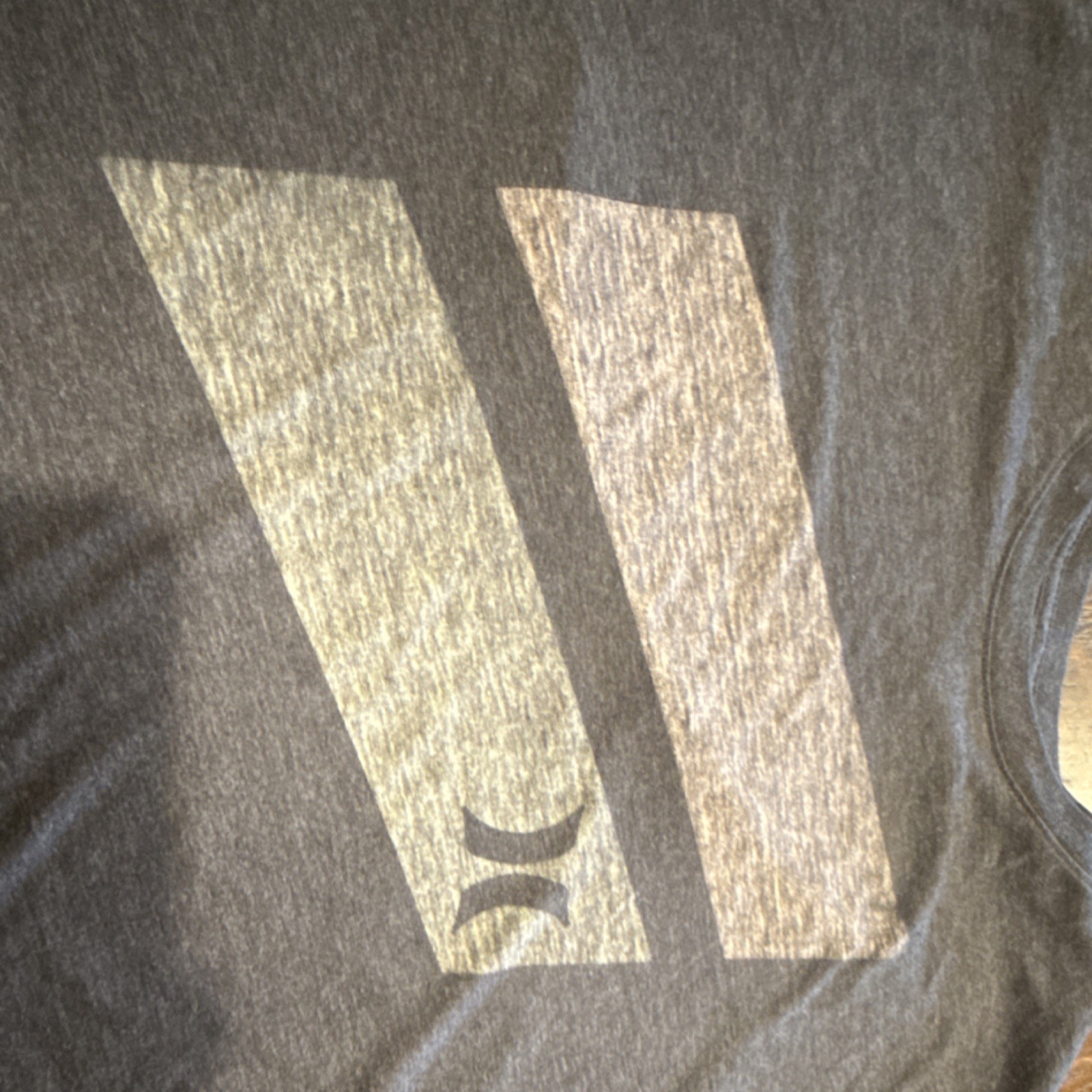 Hurley Men's Gray Graphic Logo Crew Neck Short Sleeve T-Shirt, Size L gallery