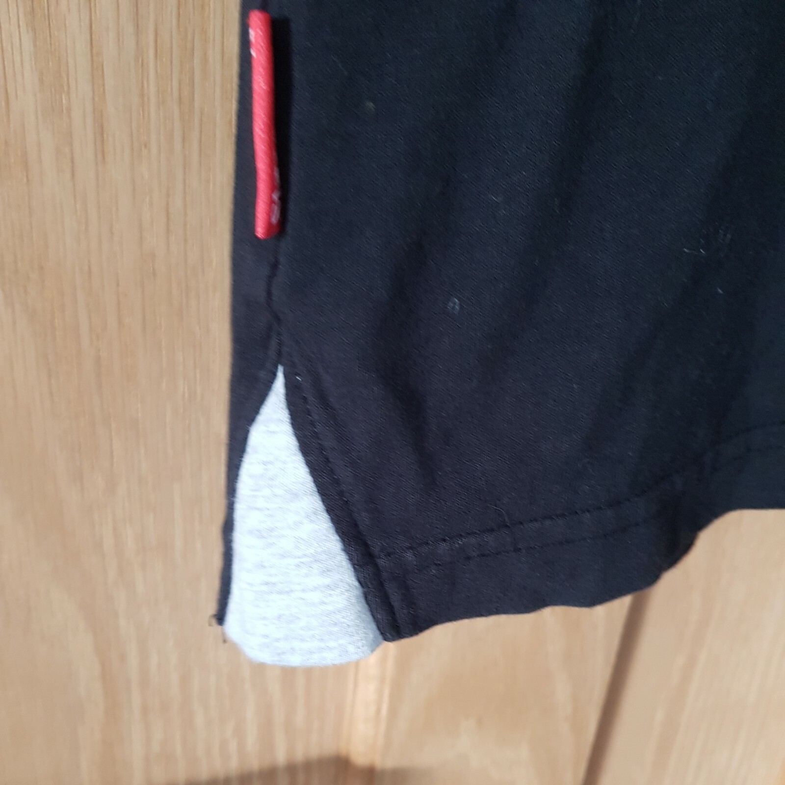 Slazenger Mens Black T Shirt Size XS Good Used Condition gallery