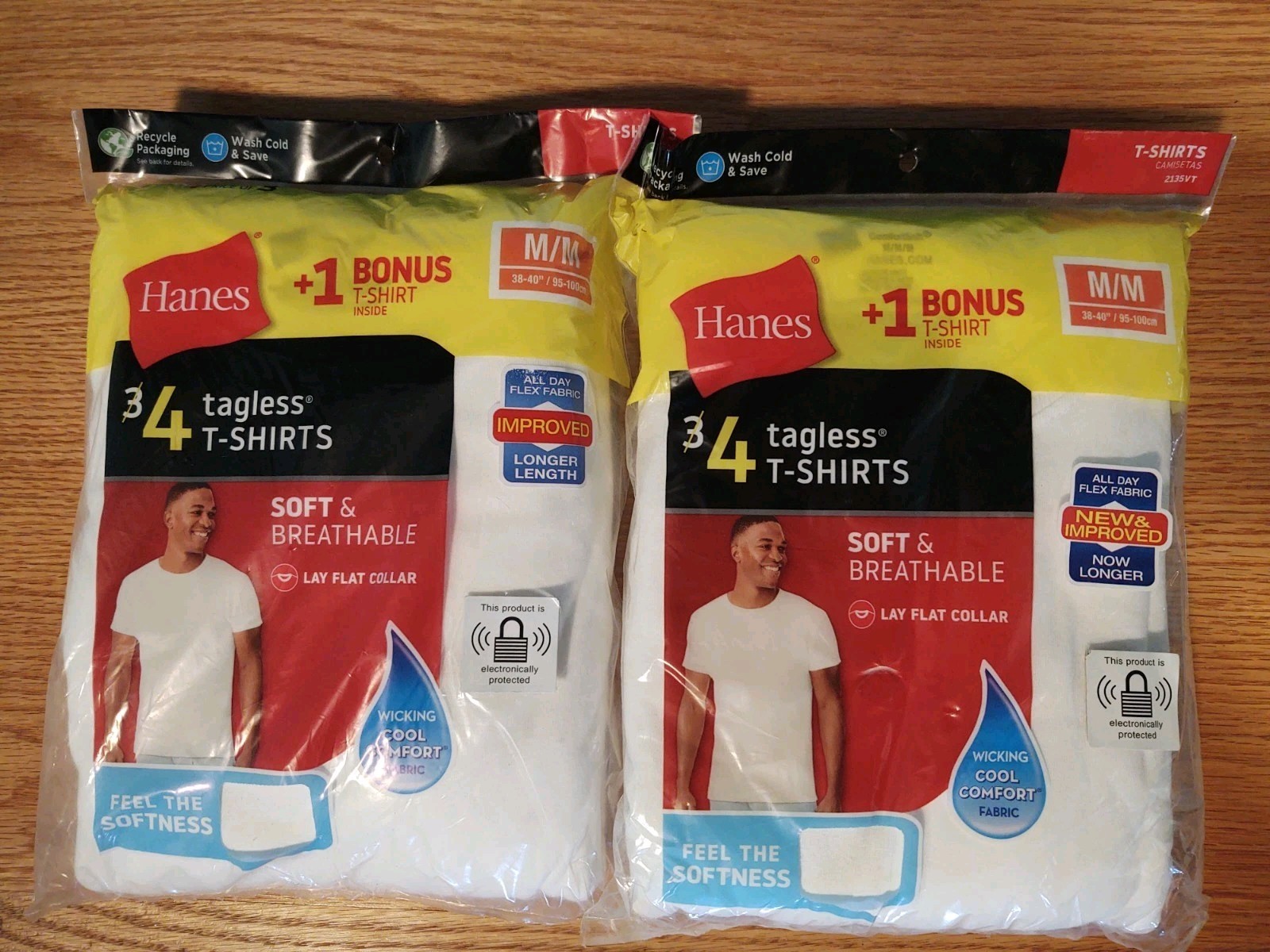 Hanes Men’s Crew Neck Tagless Cotton T-Shirts 3+1 Pack White Size M Regular X2