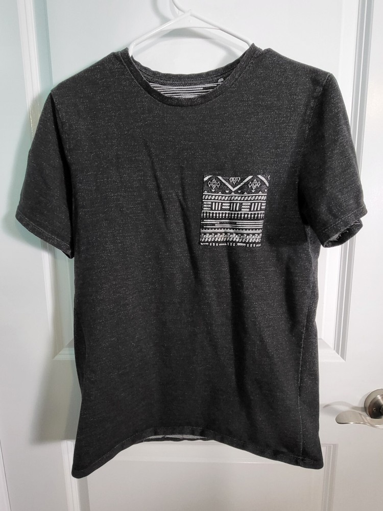 On the Byas Men’s Medium T-Shirt Single Breast Pocket Short Sleeve Gray