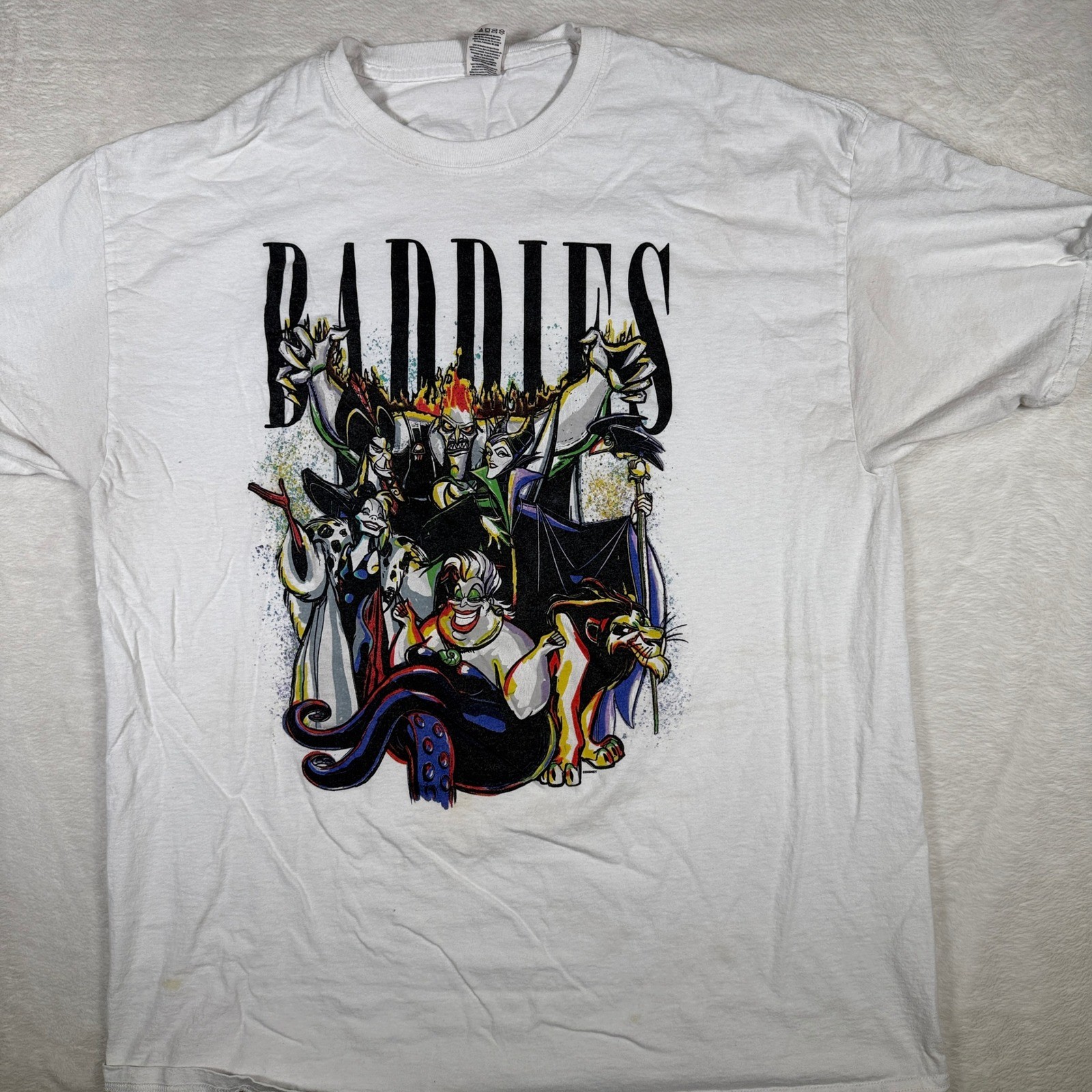 Disney Villains Badges T Shirt XL White Graphic Tee Ursula Maleficent Cruella gallery