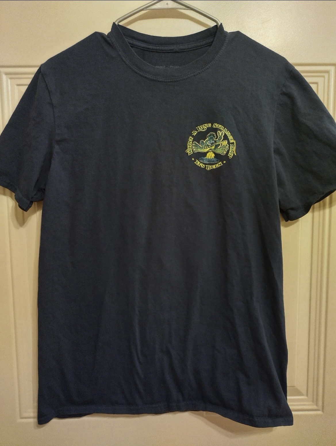 Peace Frogs What A Long Strange Trip It’s Been Shirt Medium Grateful Dead BG18 gallery