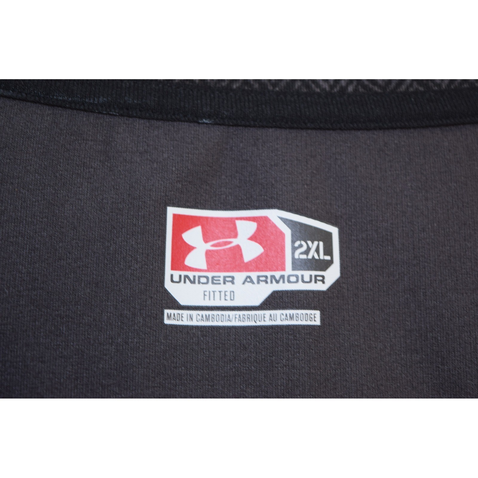 Vintage 2011 Under Armour Thicker Mens 2XL Fitted Herringbone Long Sleeve Shirt gallery