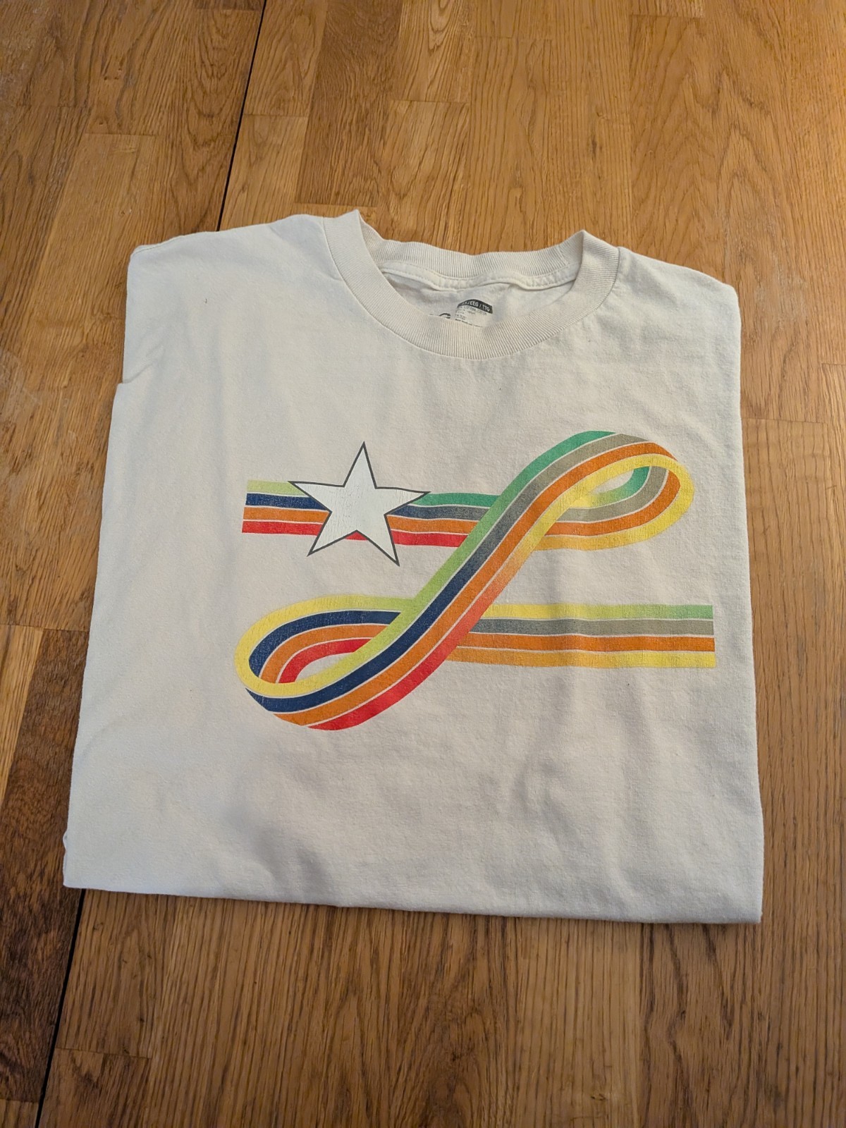 LRG Men’s 2XL White Heavy Cotton G500 Rainbow Star Graphic Crew Neck Tee gallery