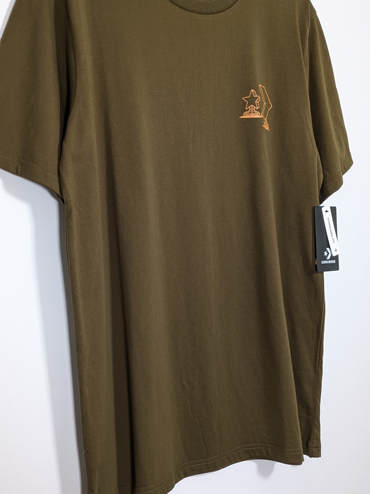 Converse Holiday Skate Tee Graphic Print Short Sleeve T-shirt Medium Khaki gallery