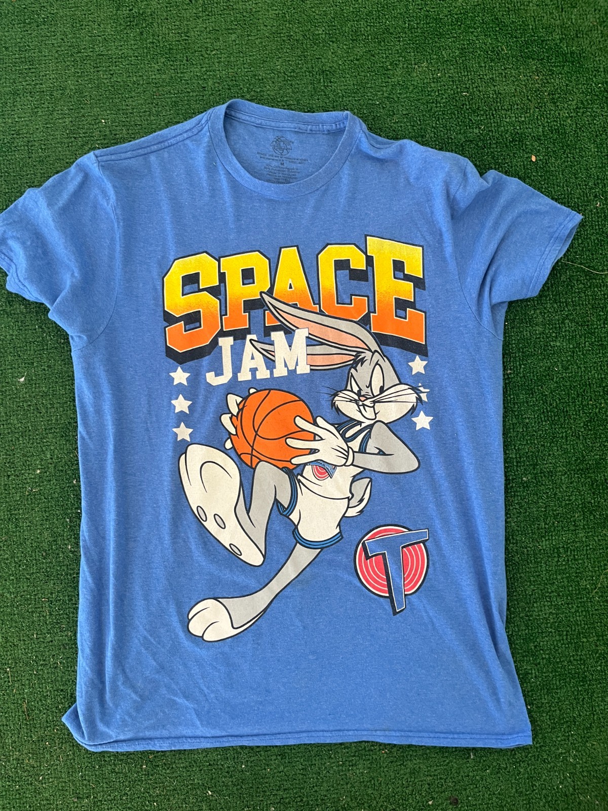 Vintage Space Jam Bugs bunny tshirt SIZE MEDIUM gallery
