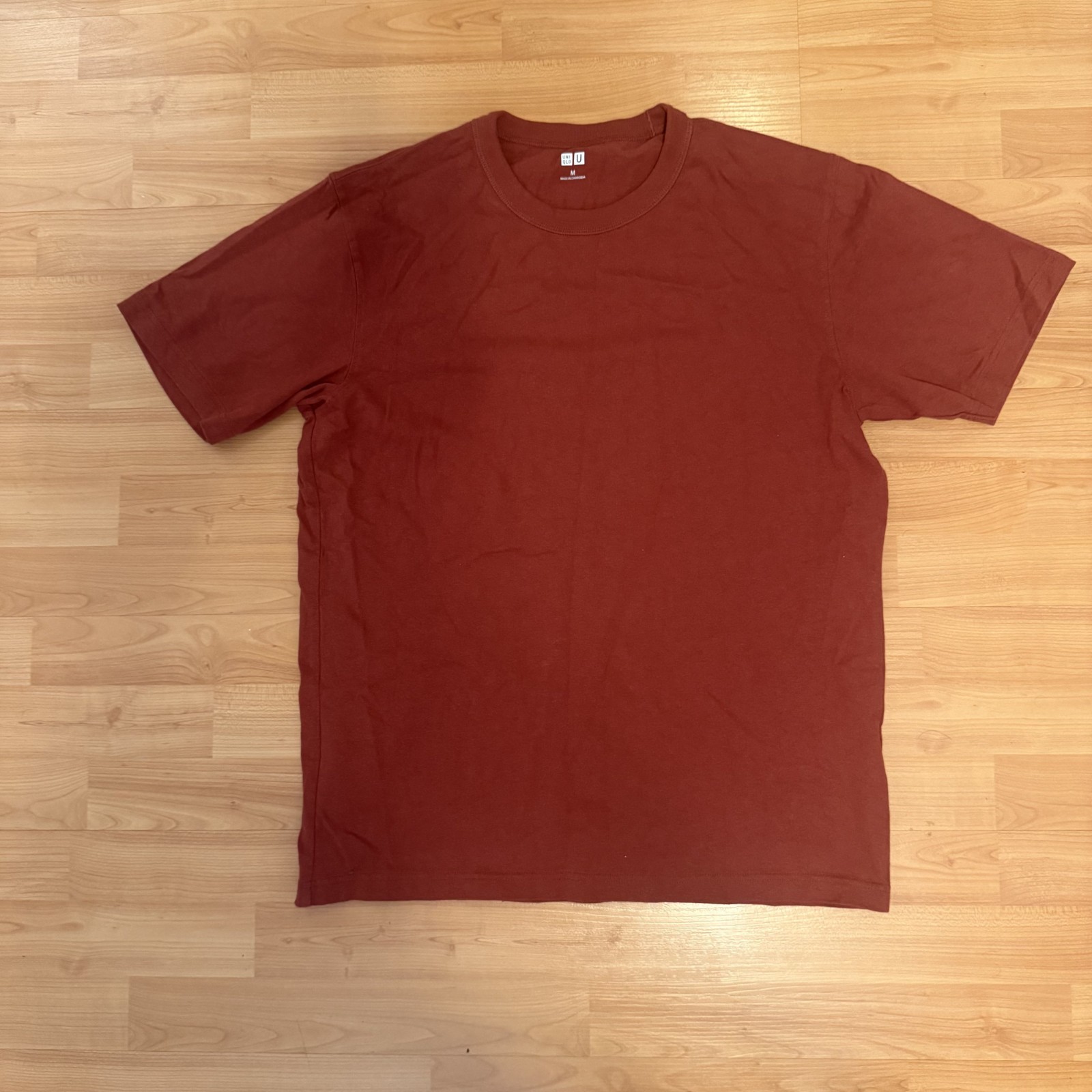 Uniqlo U Crew Neck Short Sleeve T-Shirt (Medium ; Burnt Orange)