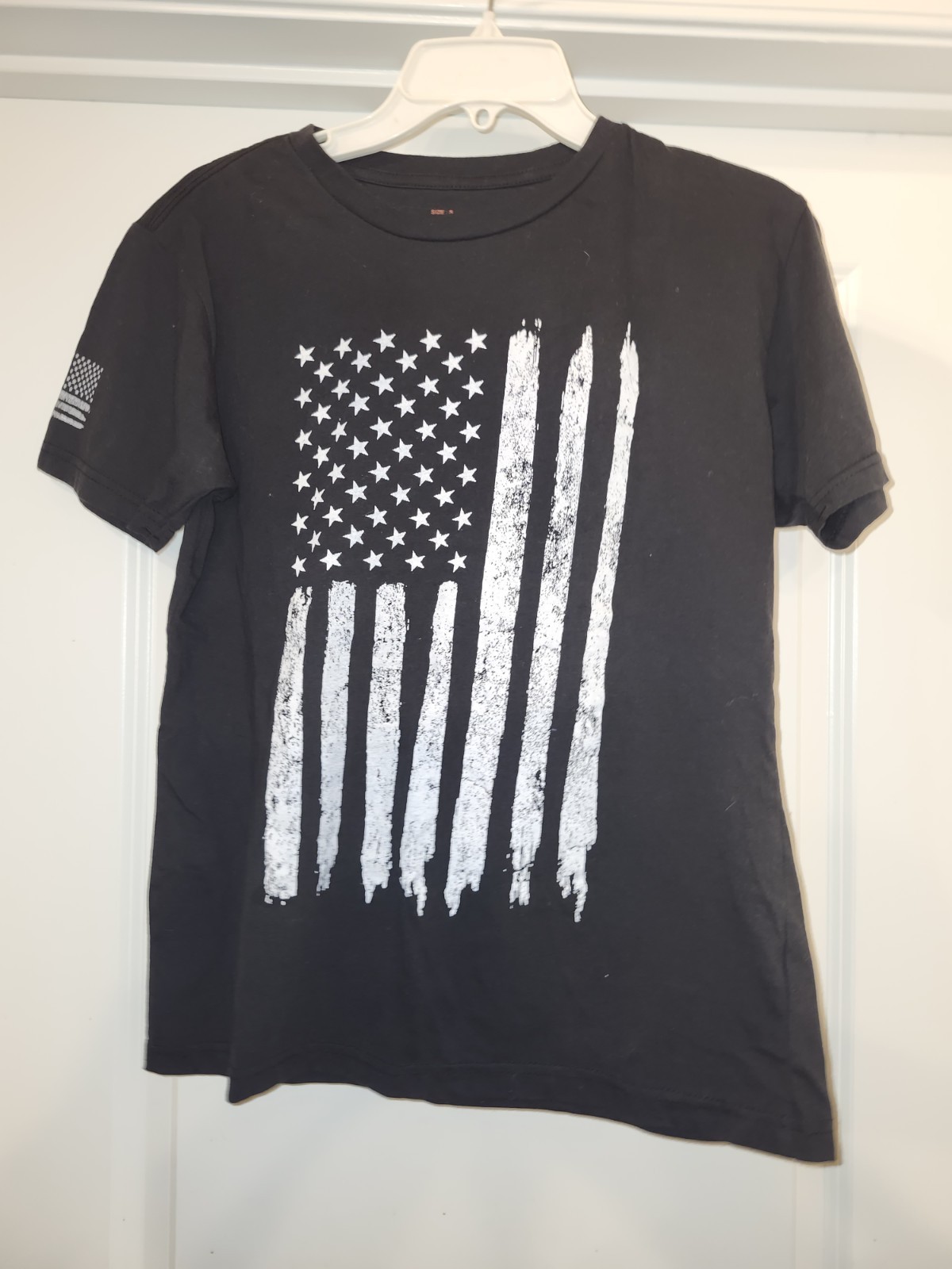 USA Flag Rothco Black Short Sleeve Cotton T-Shirt (Sz: Small) gallery