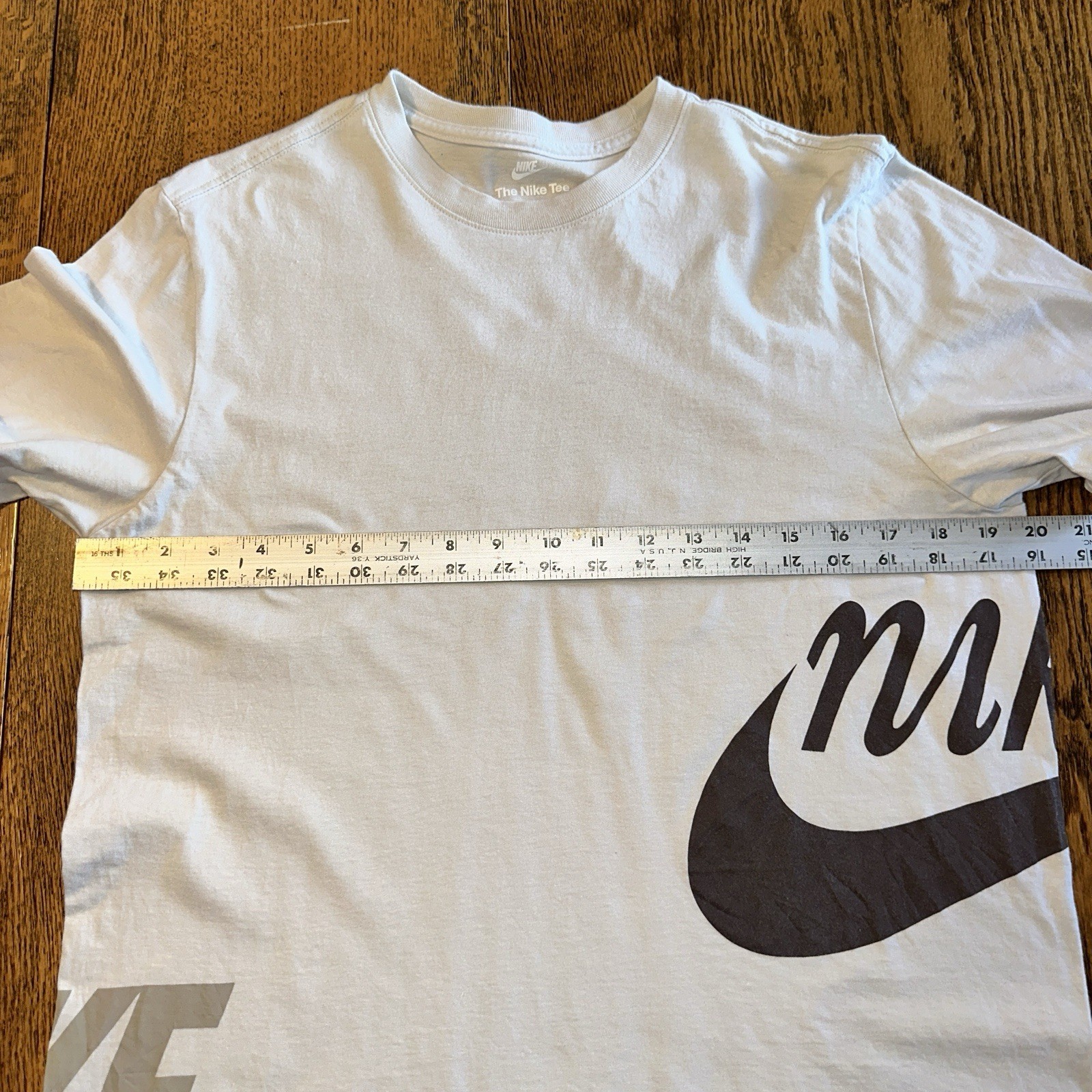 Nike Mens Graphic T Shirt Longline Medium Wraparound Split Logo Tan Swoosh Tee gallery