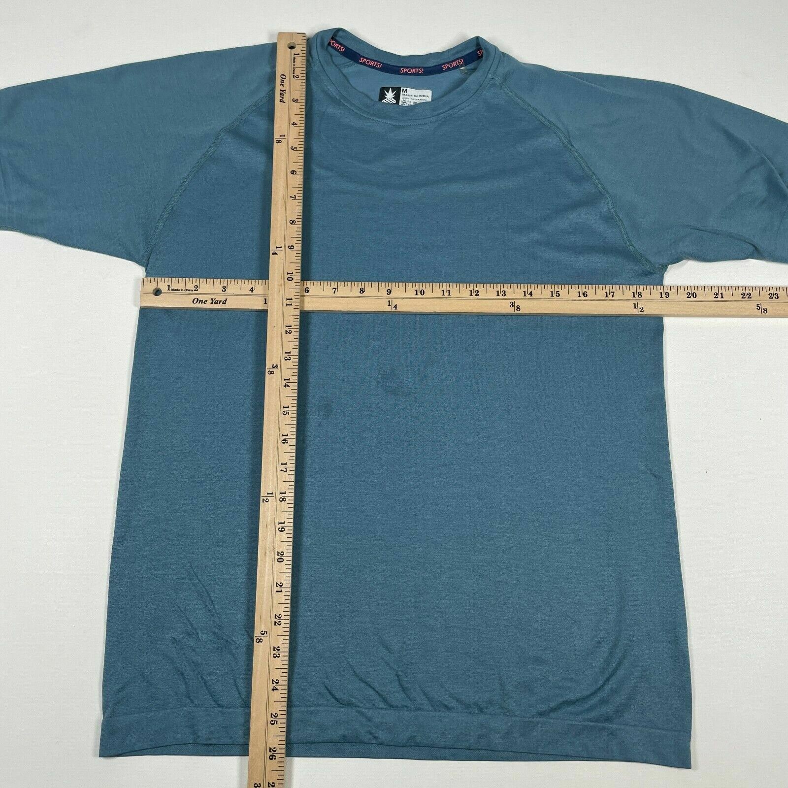 Chubbies T-Shirt Blue Short Sleeve Polyamide Rear Pineapple Logo Adult Medium gallery