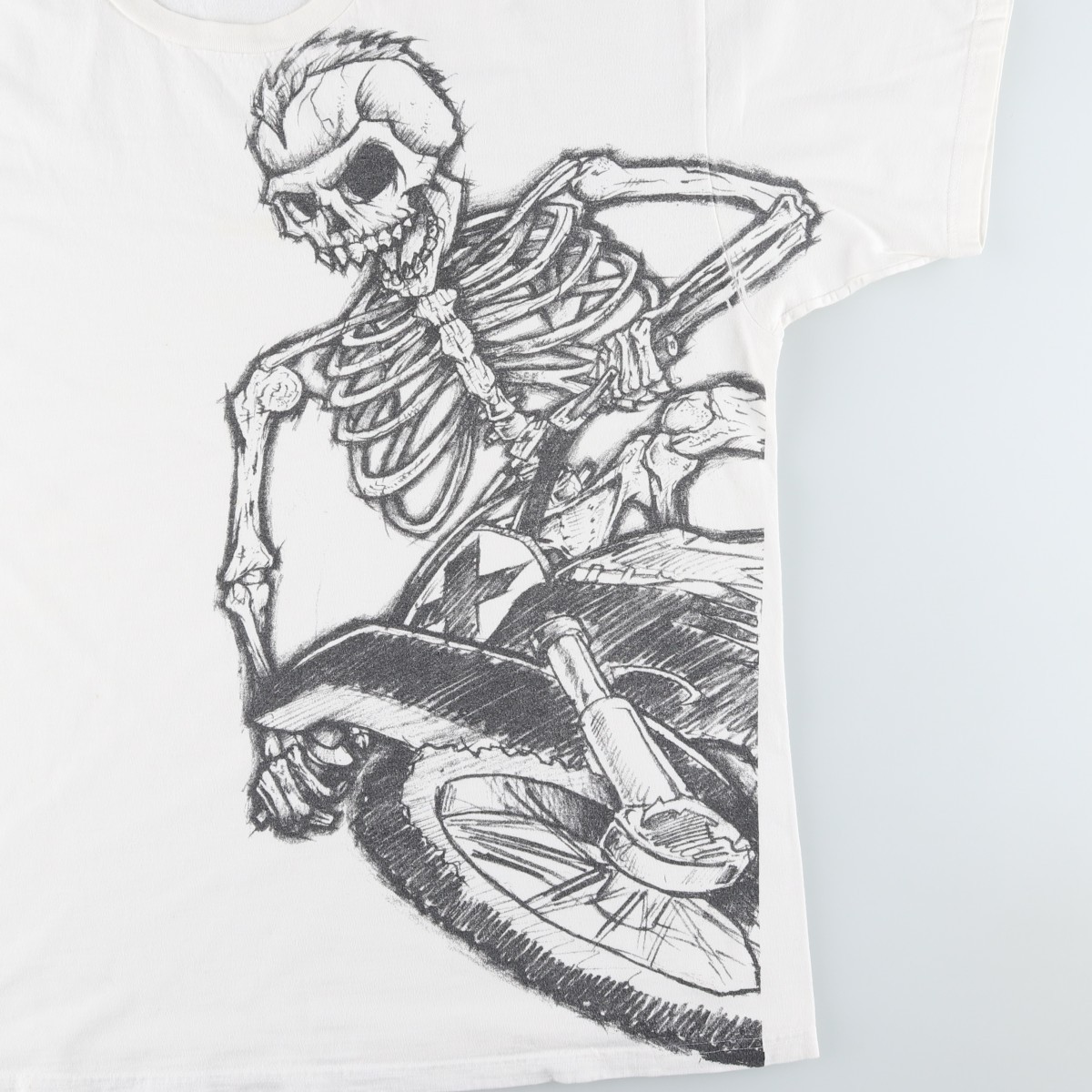 Used 90'S-00'S NO FEAR Skull Pattern Surf Skate T-Shirt Men's XXL equivalent... gallery