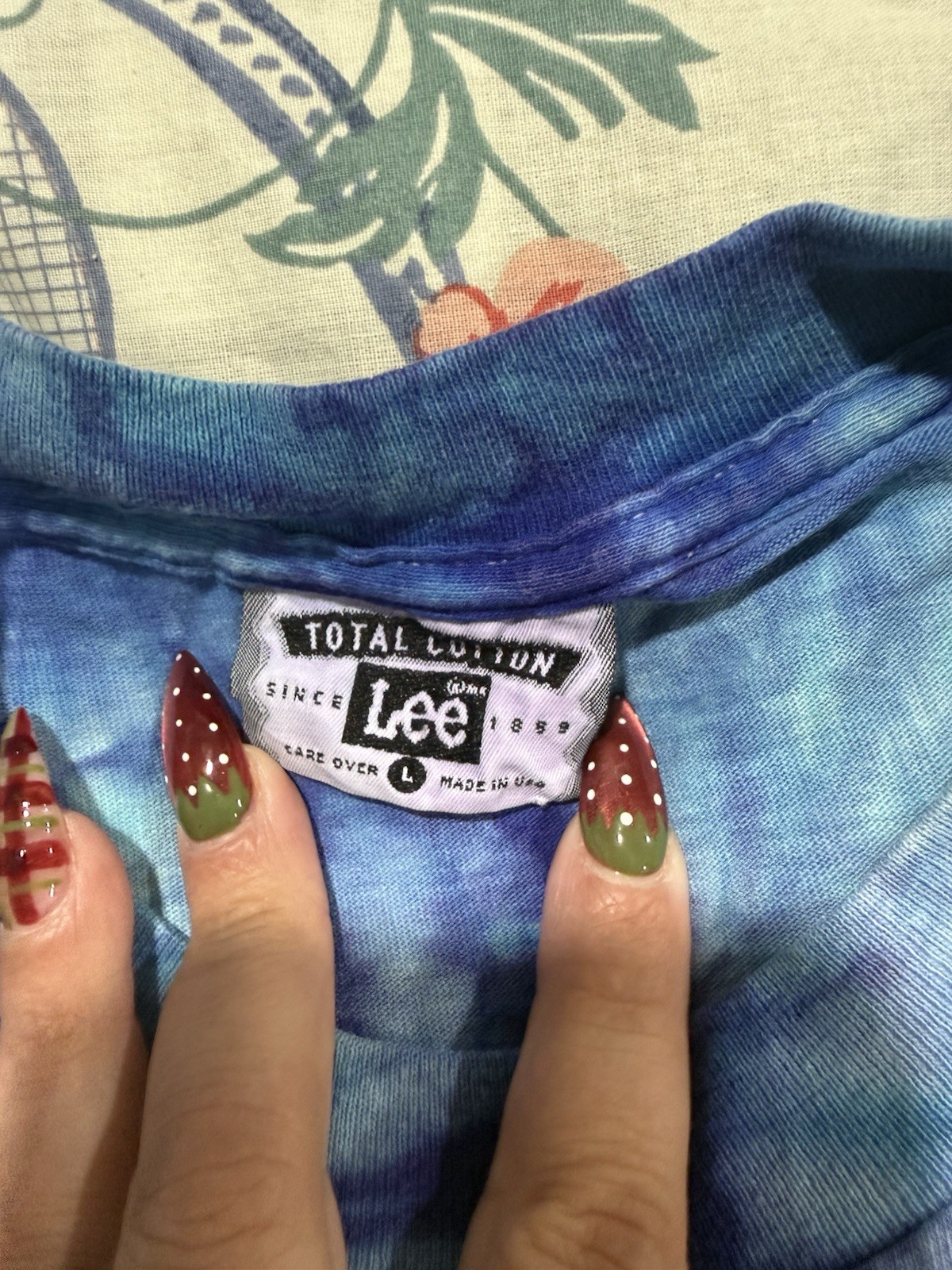 Javier Agredo Vtg '92 Tie Dye Indigenous/Four Directions Dream Catcher size L gallery