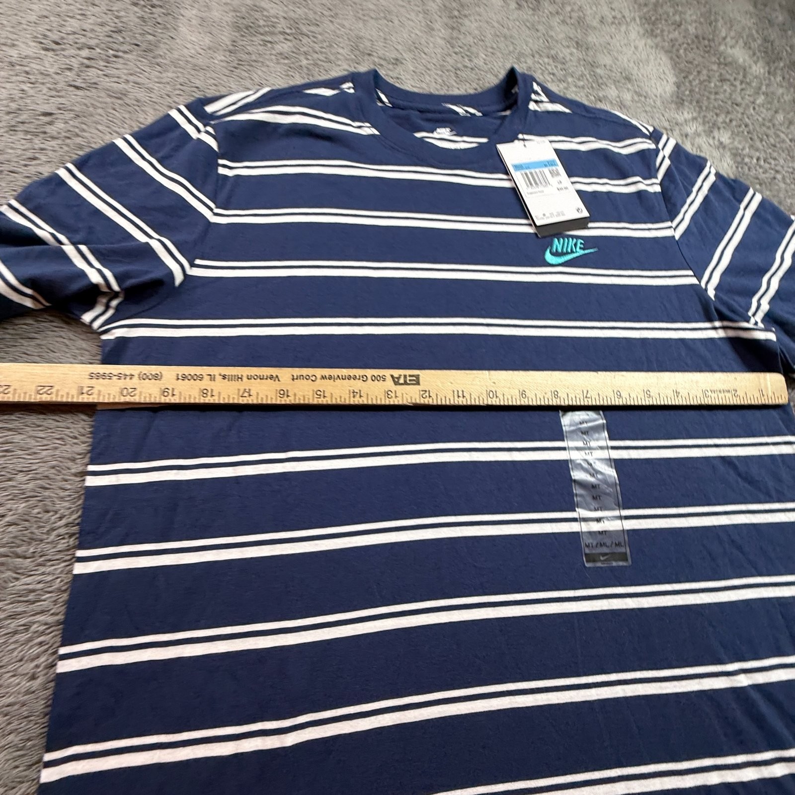 Nike Sportswear M Tall Mens Blue White Striped T-Shirt Tee Crew Neck Cotton gallery