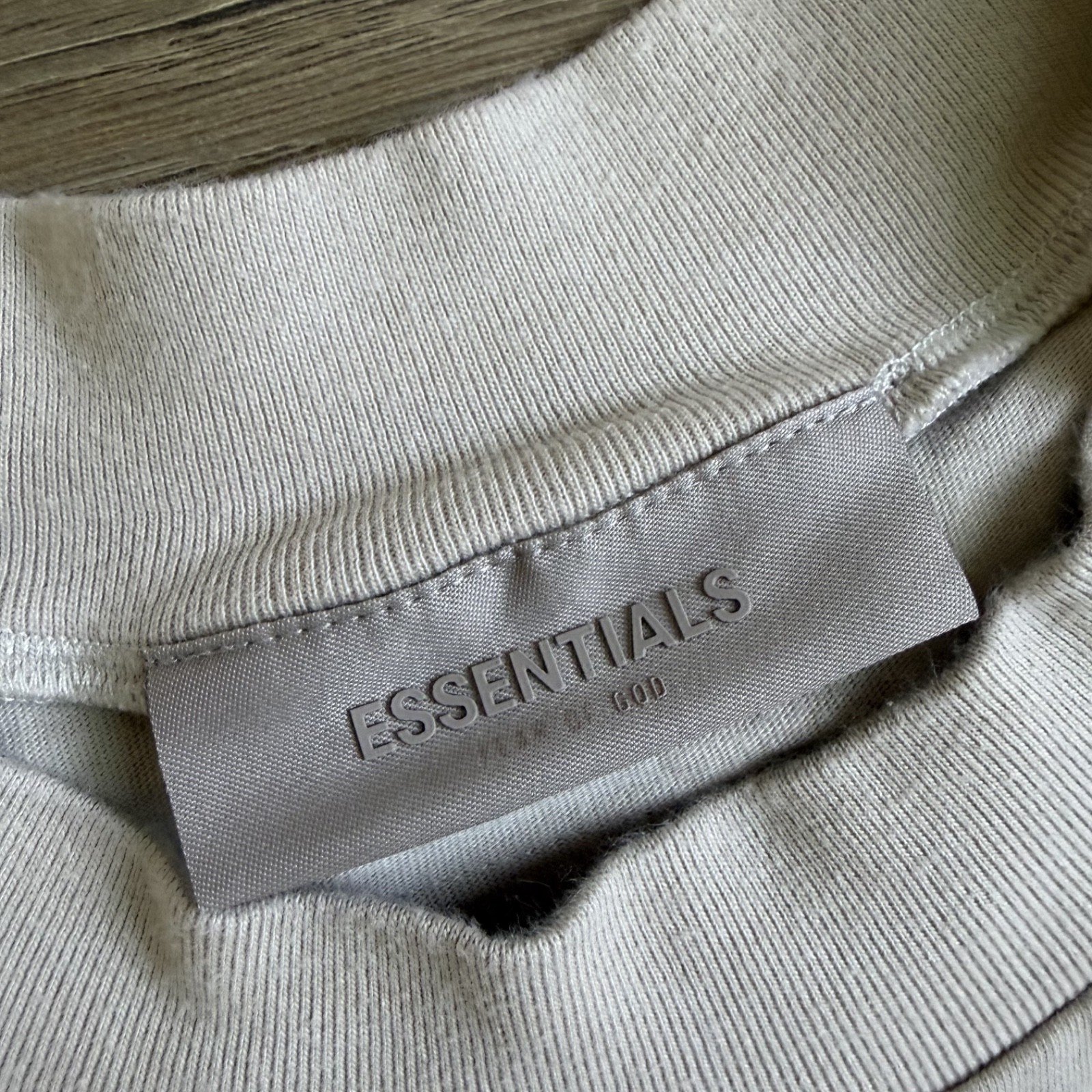 Essentials Fear Of God Beige Logo Men's Tee size XXL in GUC gallery