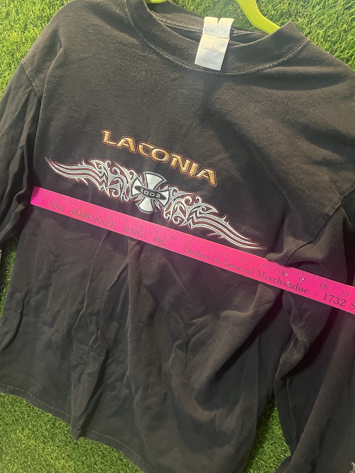 - T-shirt 2002 Motorcycle Rally Laconia New Hampshire Large Small Hole As Shown gallery