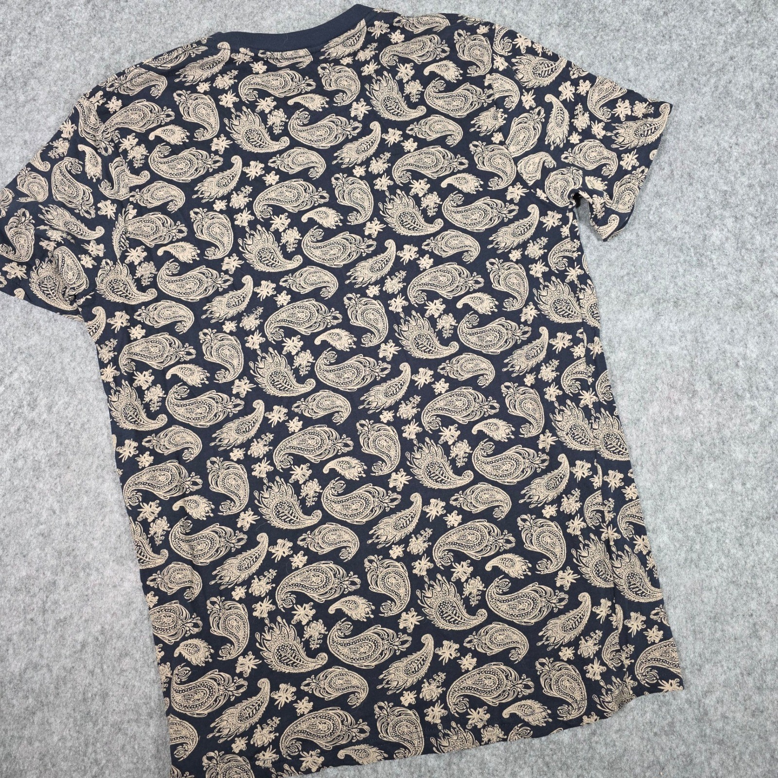 Mens Paisley T Shirt Navy Blue Tan Cotton Short Sleeve Large Preppy Streetwear gallery