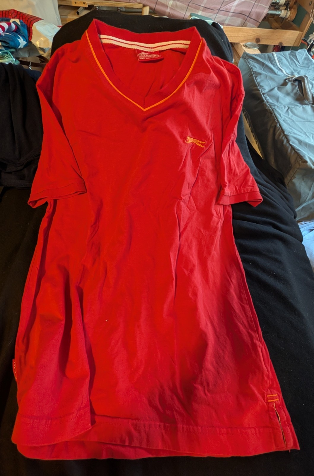 Slazenger T-Shirt Men’s Red Tee Size (M) Short Sleeves V Neck Cotton Medium