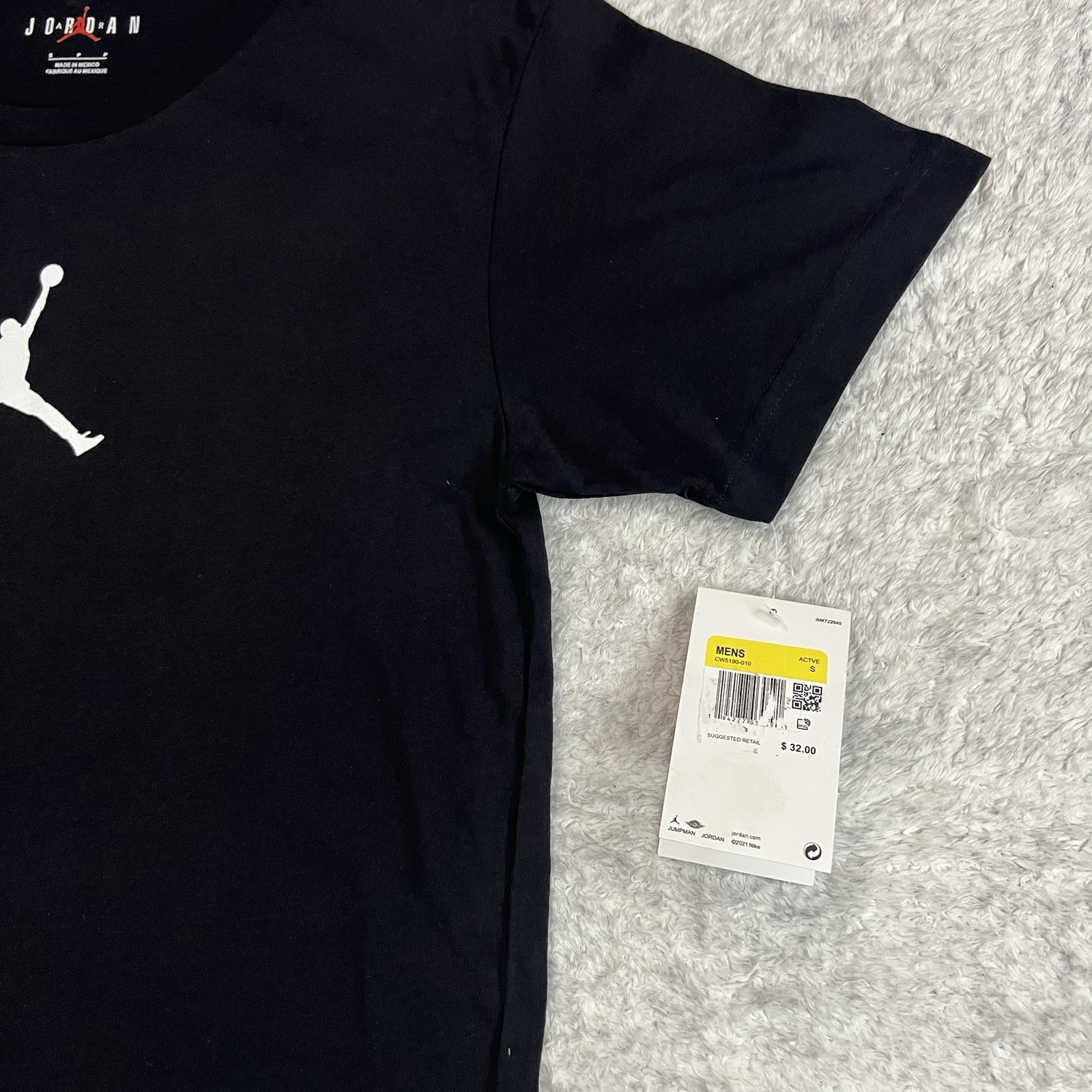 Air Jordan Shirt Dri-Fit Mens Small Jumpman Logo Black Graphic Tee NWT gallery