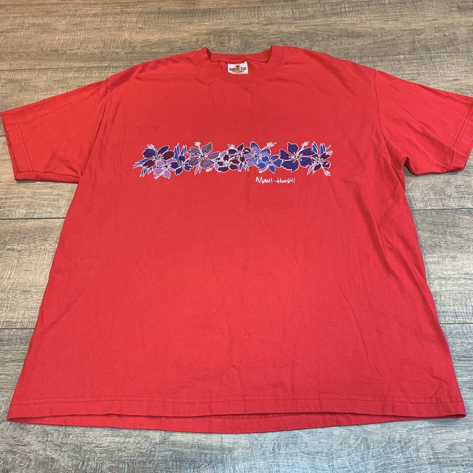 Vintage Diamond Star Allstyle Mens T-Shirt Size (XL) Red MAUI Floral T-Shirt B5