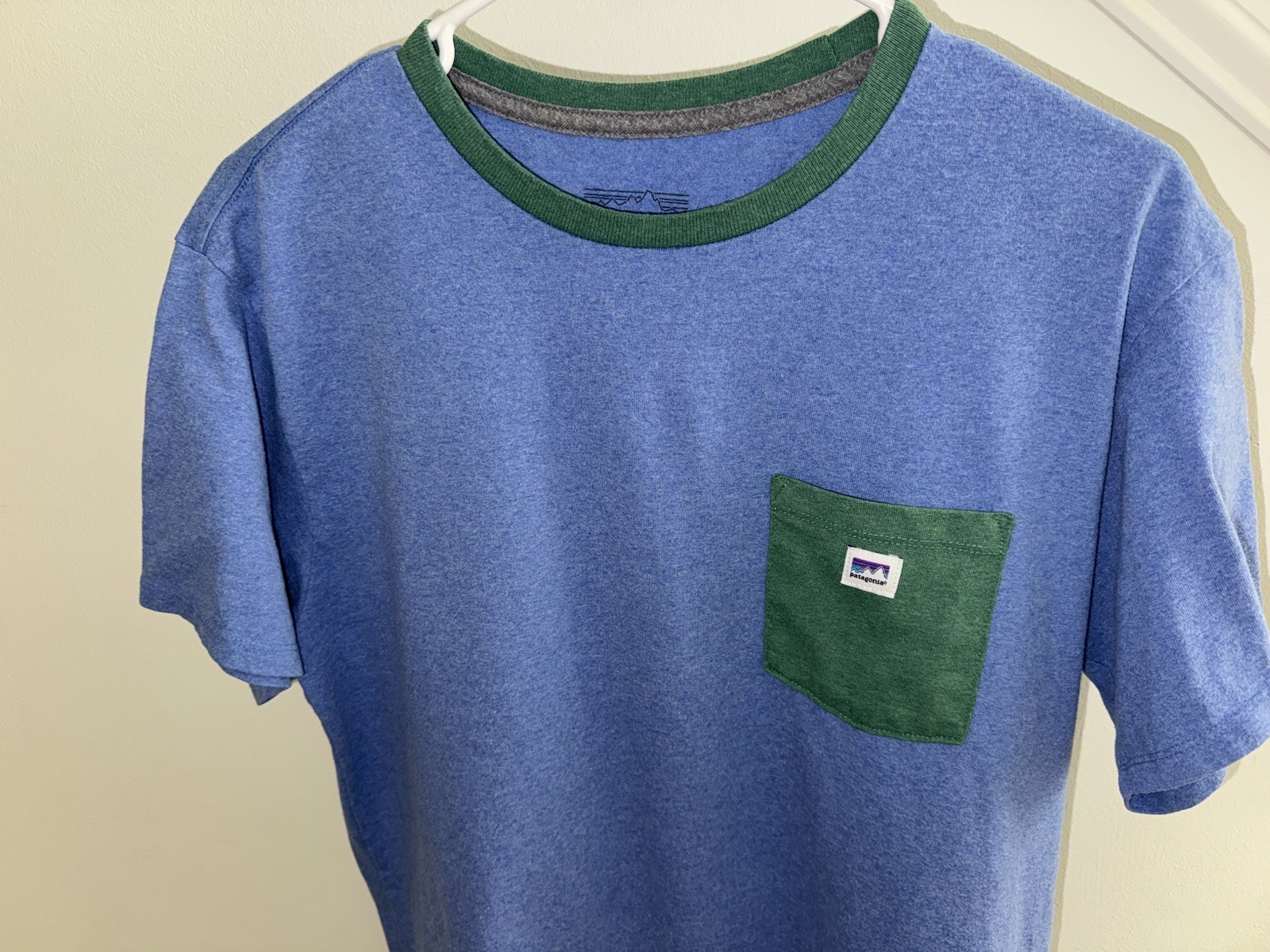 Patagonia Mens Shop Sticker Pocket Tee Shirt Medium Blue Crewneck Casual Outdoor gallery