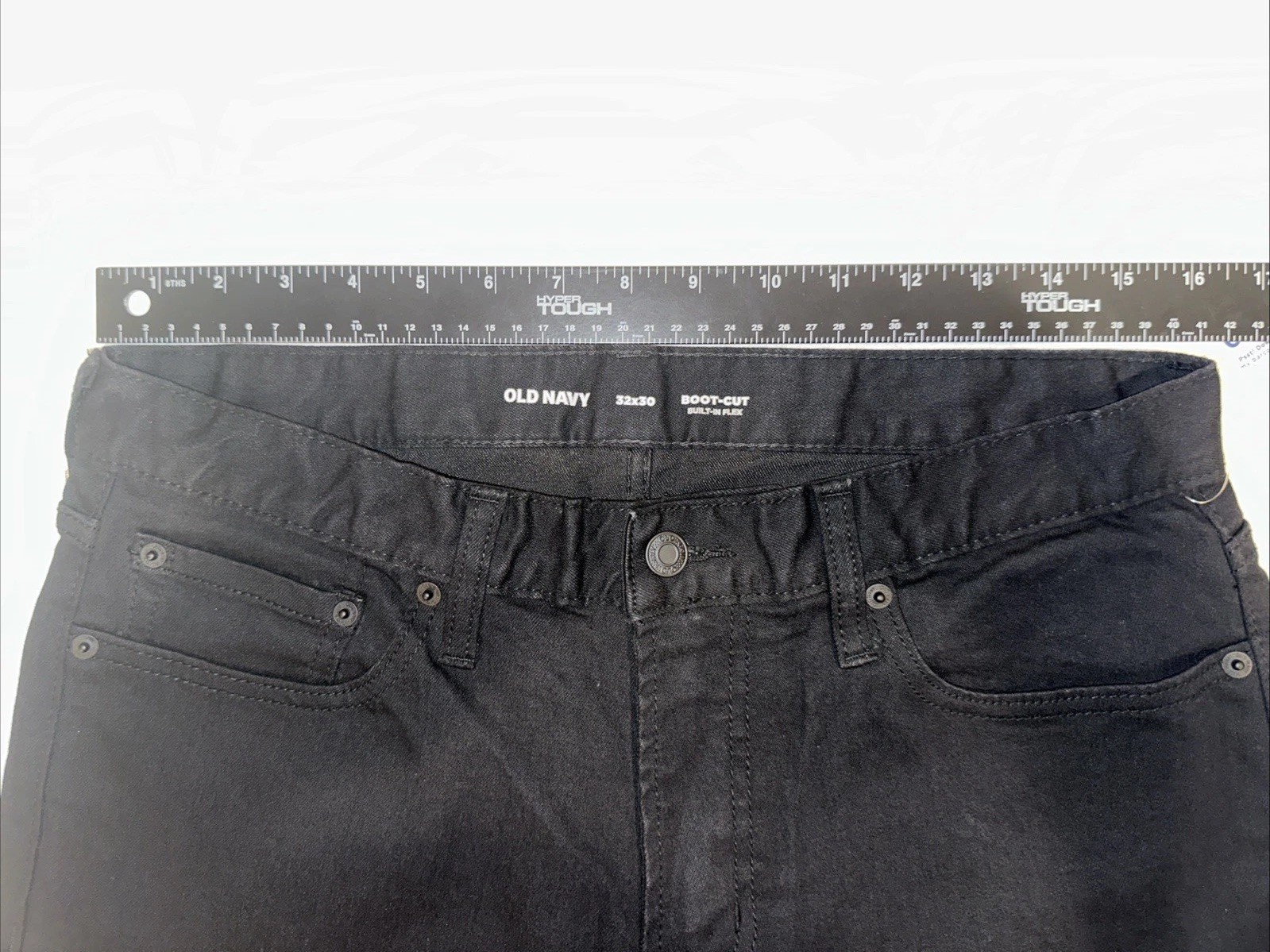NWT Old Navy Men’s 32 x 30 Black Boot Cut Built in Flex Jeans gallery