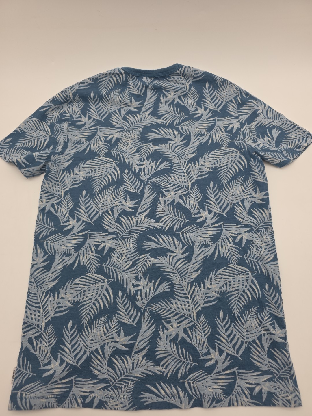 Express T-Shirt Men Small Blue AOP Floral Tee.#41144 gallery