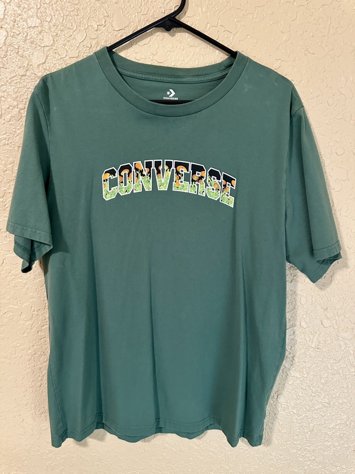 Converse Men T Shirt Sz L Green Crewneck Graphic Logo Short Sleeve Casual Shirt gallery