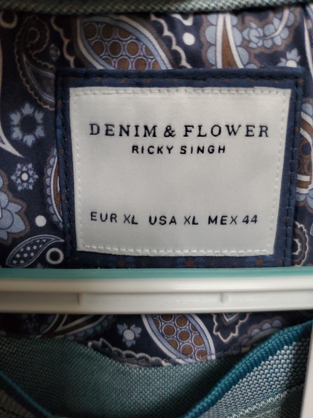Denim & Flower Men's XL T-Shirt Crew Neck Short Sleeve Easy Care NWT gallery