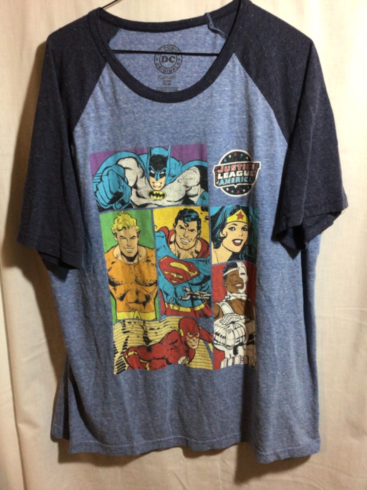 Justice League America DC Comics XL T Shirt Superman/Bat Man/Wonder Woman gallery