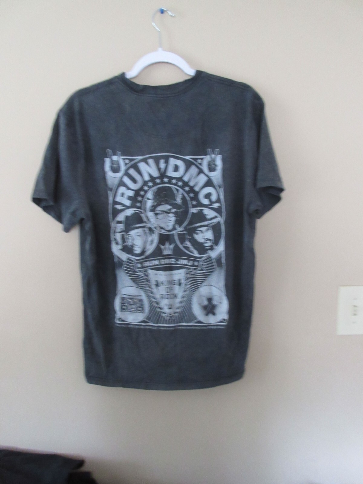 RUN DMC Graphic T-Shirt Mens Lg Gray Relaxed Fit Cotton Front & Back Hollister gallery