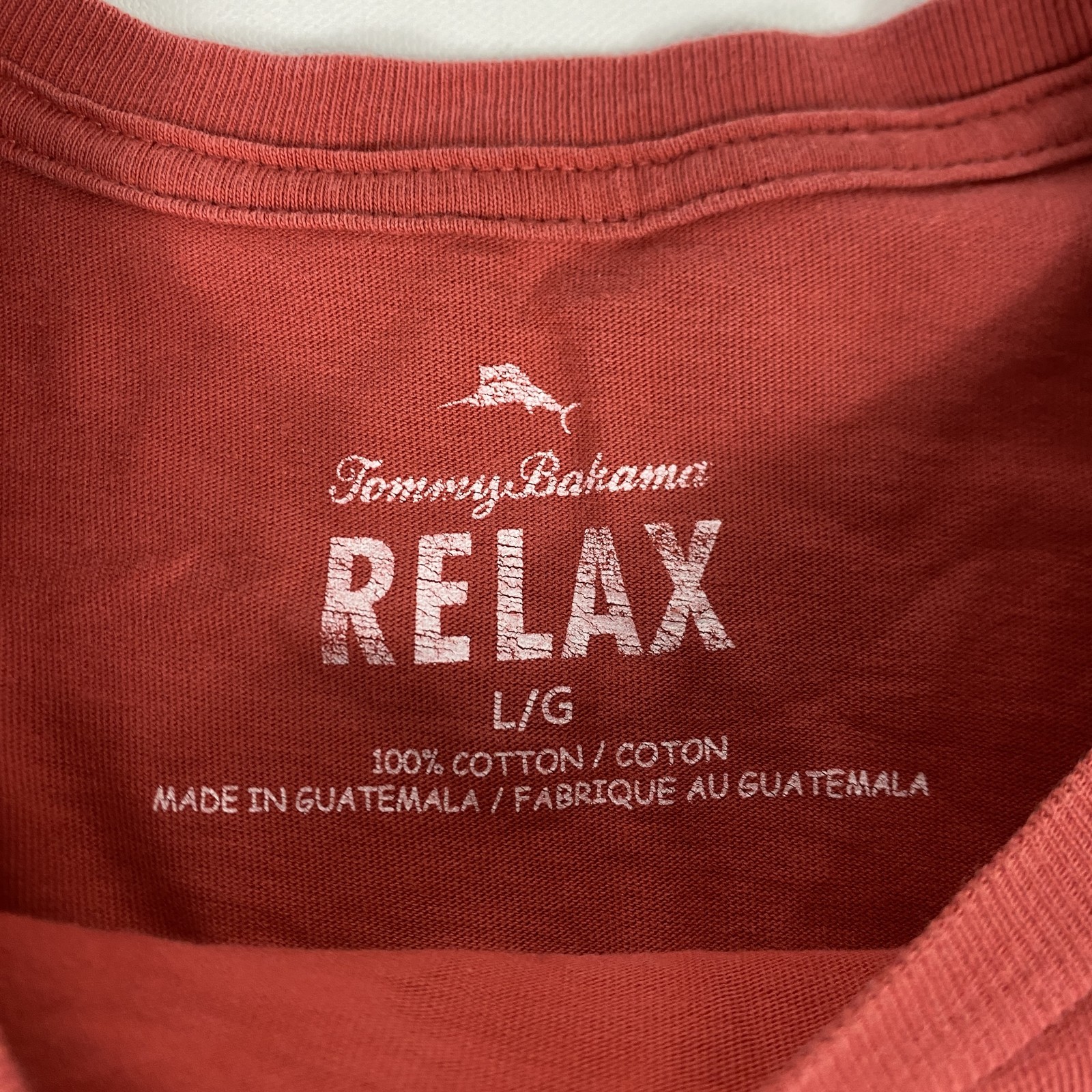 Tommy Bahama Shirt Mens Large Red Frosty Beer Graphic Tee Christmas Tagless gallery