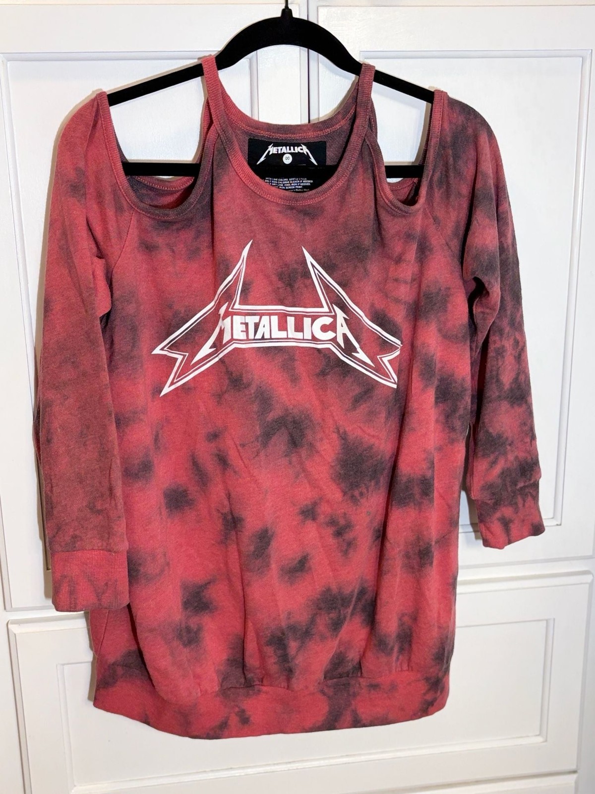 Metallica Red and Black Tie Dye Cold Shoulder Band Graphic Sweatshirt XXS gallery