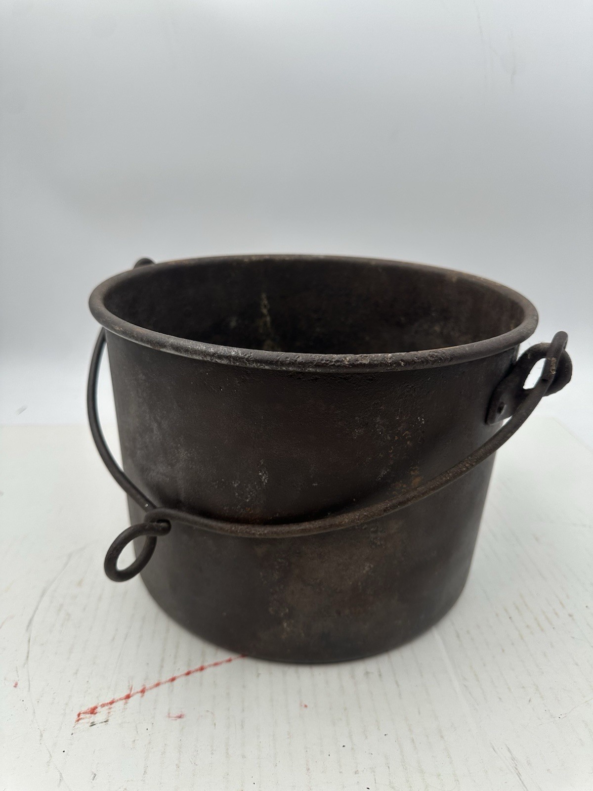 ANTIQUE LOOP HANDLE METAL WELL BUCKET with GREAT Patena O5