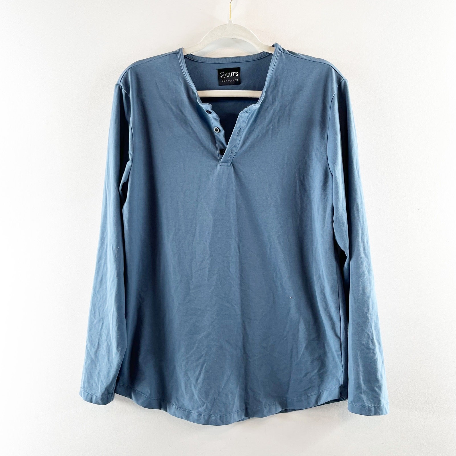 CUTS Long Sleeve Curve-Hem Henley T-Shirt Top Atlantic Blue Large gallery