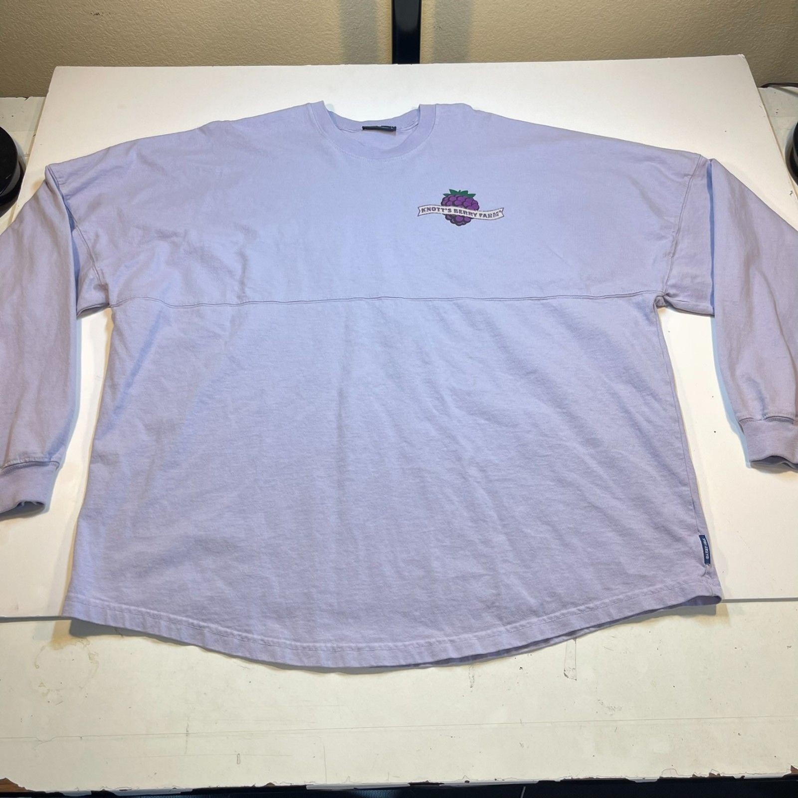 KNOTTS BERRY FARM Boysenberry Festival Spirit Jersey T Shirt Sz Mens L gallery