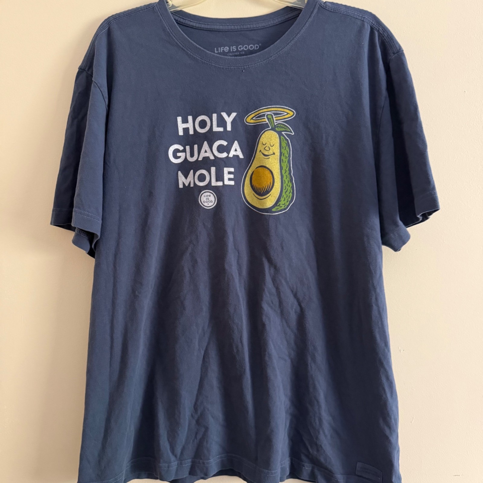 Life Is Good Mens Crusher TShirt Holy Guacamole Avacado Shirt Size XL Navy
