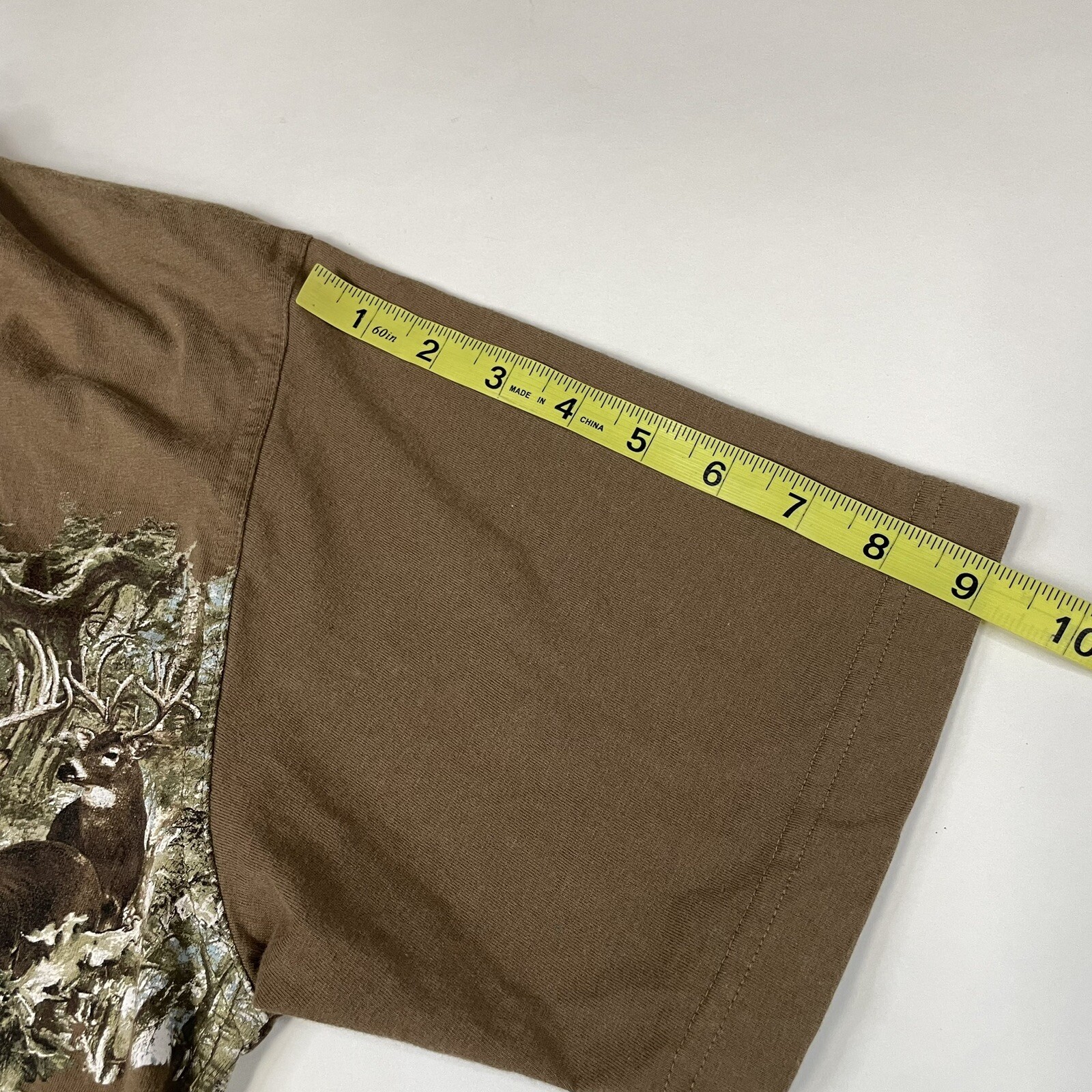 Vintage Bluff Creek Outfitters Men’s Graphic Tshirt Medium Casual Formal Deer gallery