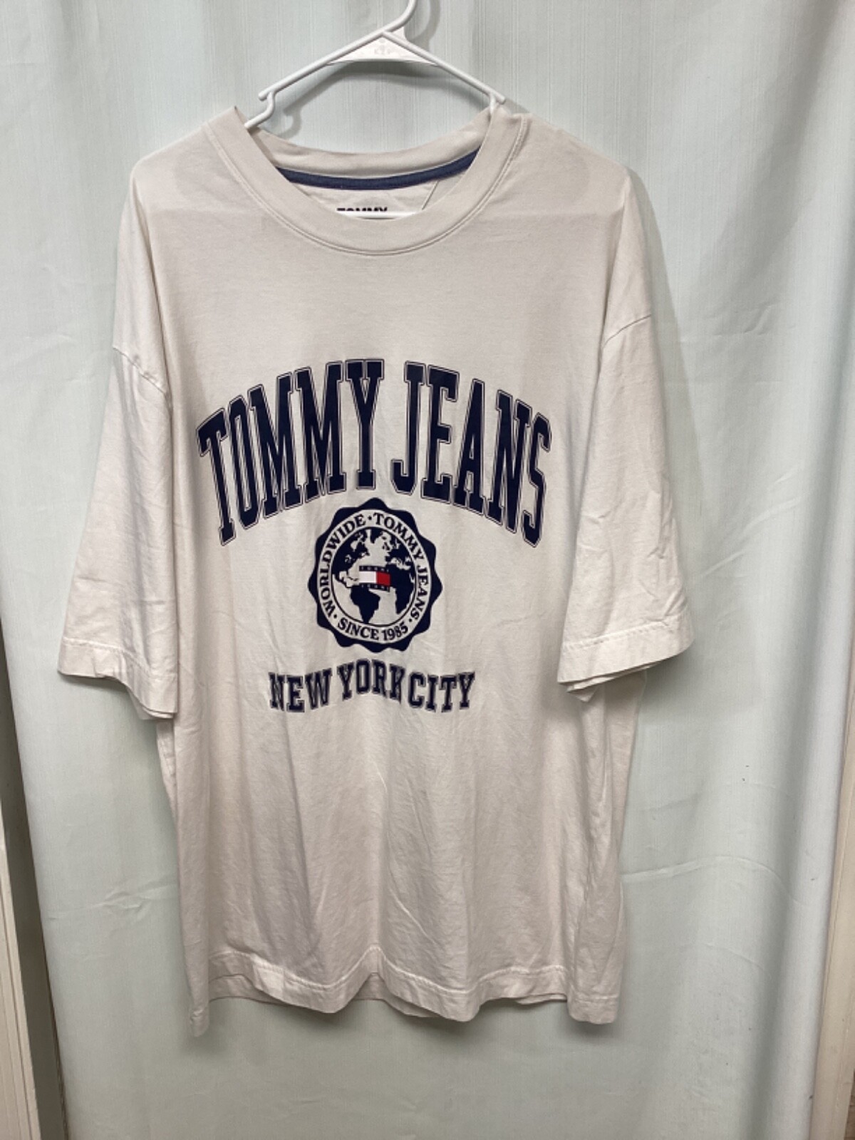 Tommy Jeans New York City White 2XL Cotton T Shirt T2