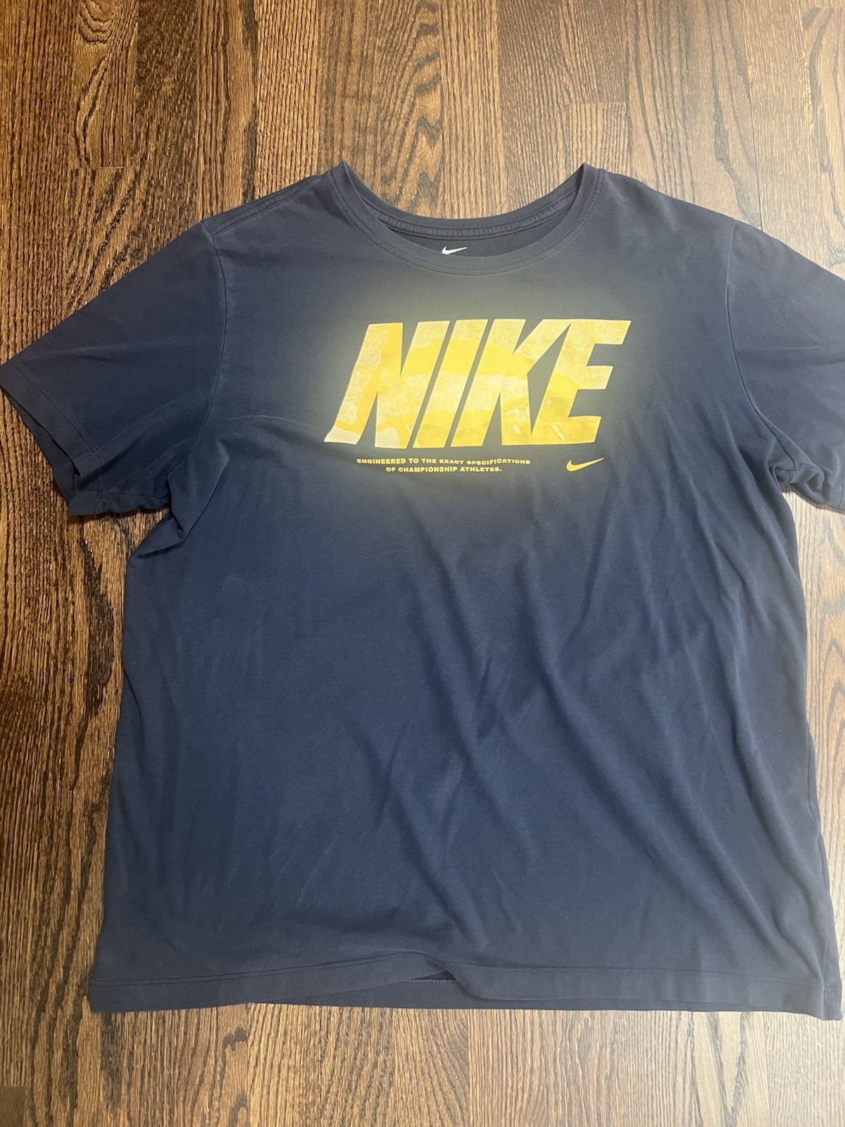 Nike Men's Navy Logo Graphic Crew Neck Short Sleeve Cotton Blend Tee XL SKU 133 gallery