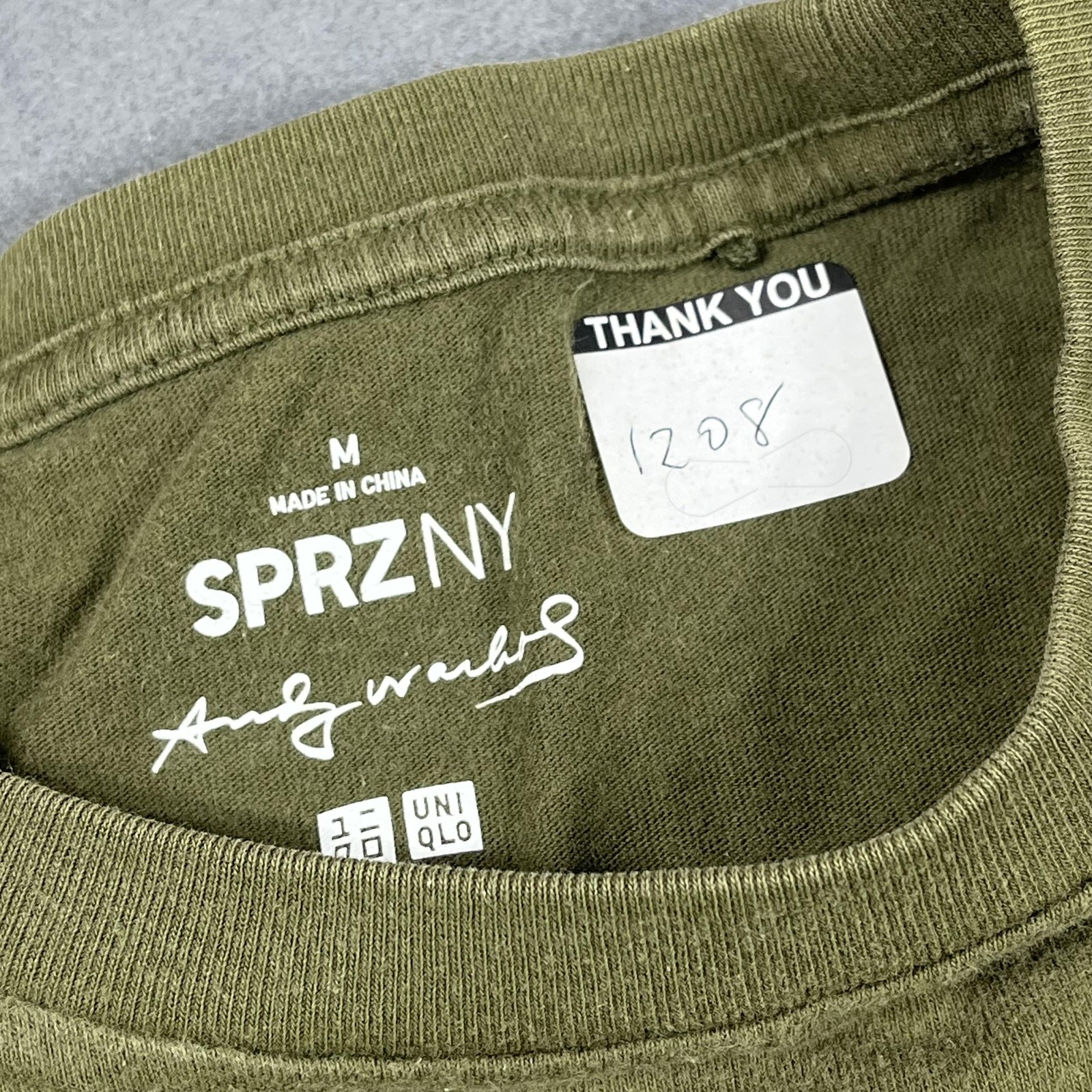 Uniqlo Shirt Mens Medium Olive Green SPRZ NY Andy Warhol Banana Pocket Tee Art gallery
